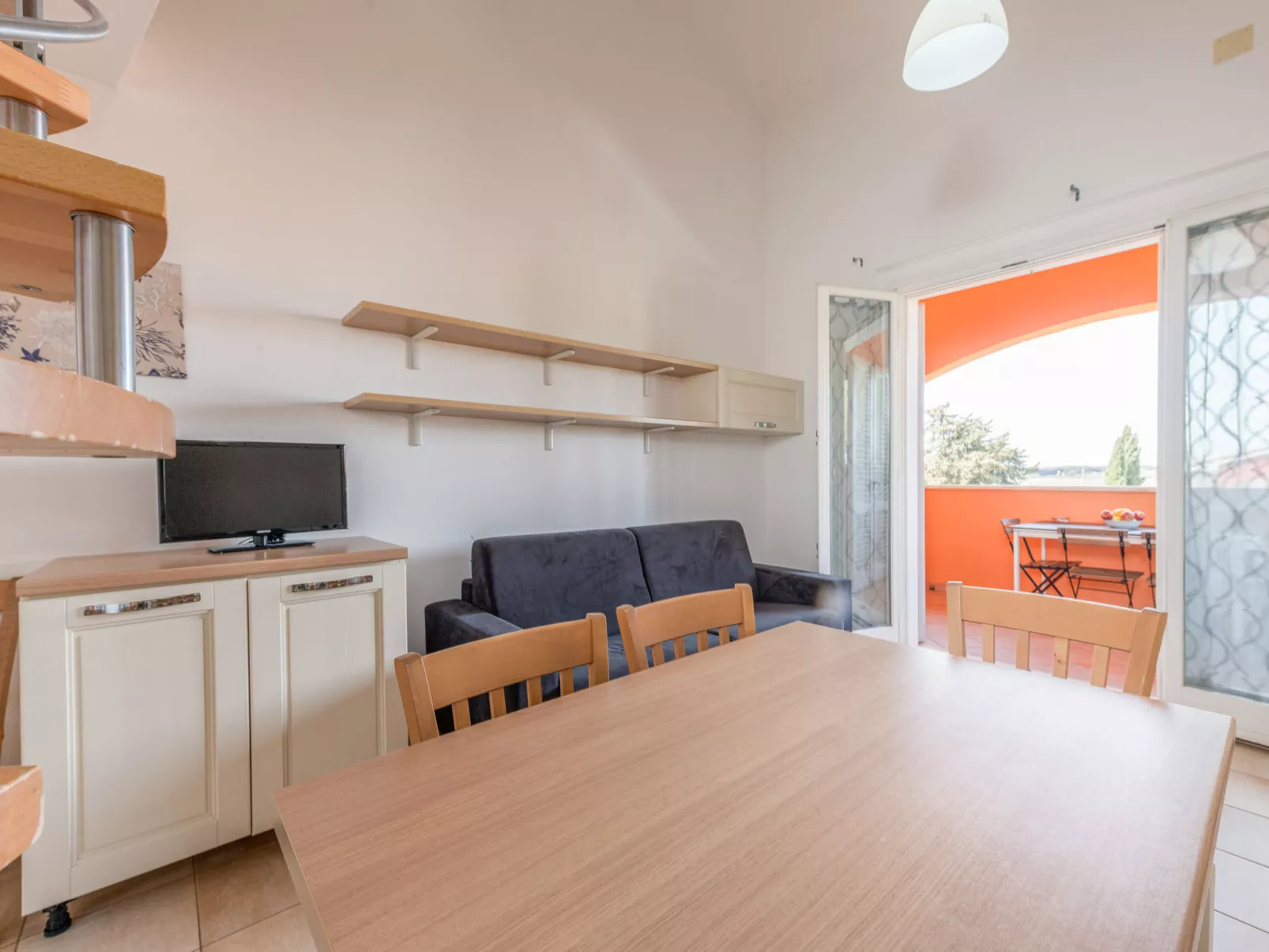 Aba Village - Binnen