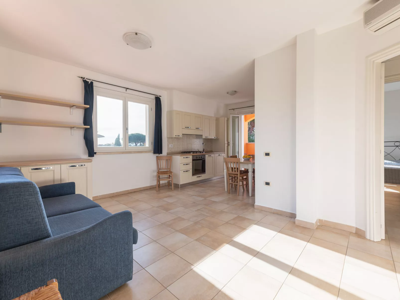 Aba Village - Binnen