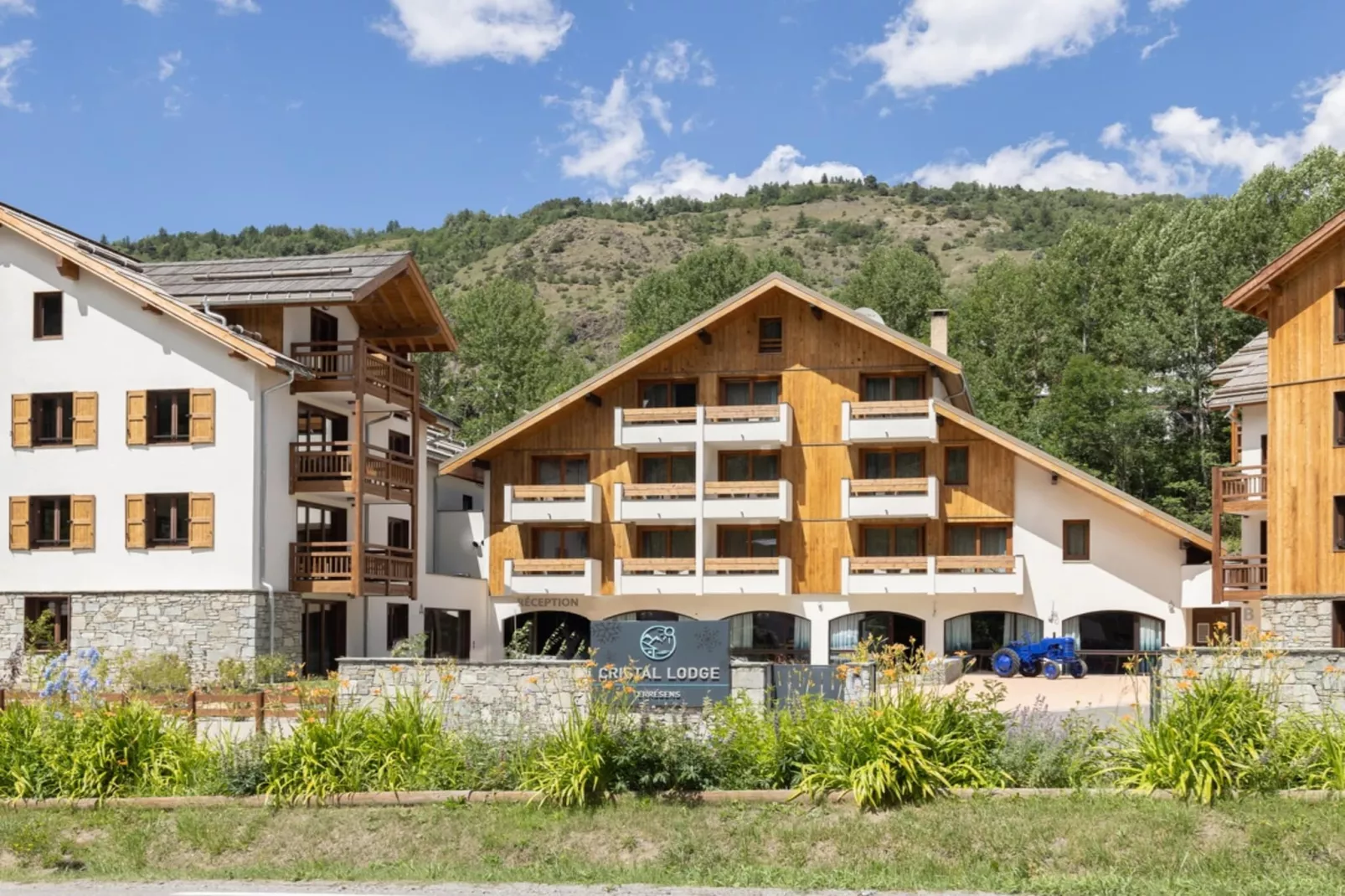 Le Cristal Lodge-RD2S - Buitenkant zomer