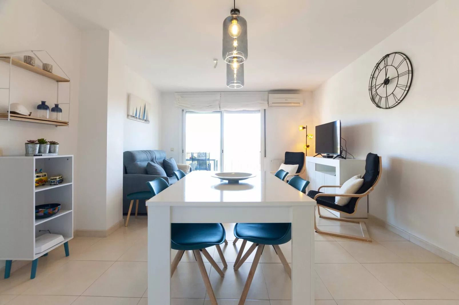 1234 MIRASOL con piscina - Eetkamer