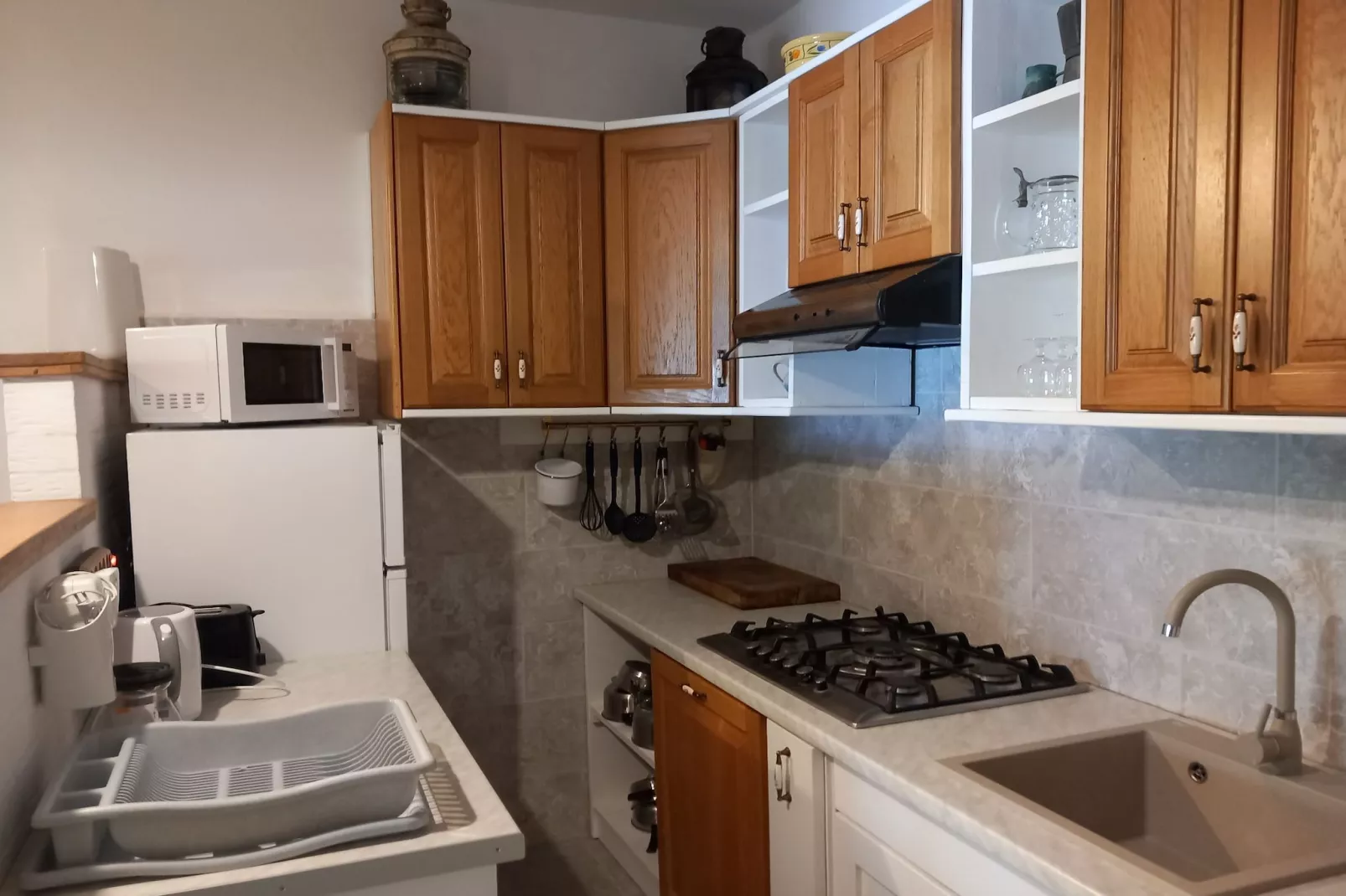 Guest House Green Corner Supetarska Draga - One Bedroom Apartment With Balcony and Sea View - Keuken