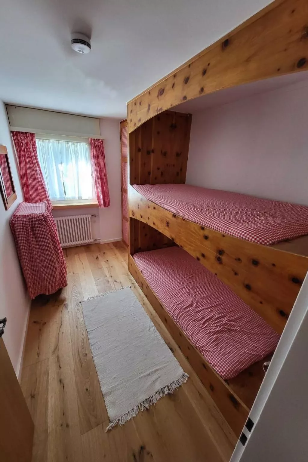 Chesa Pignola - Binnen