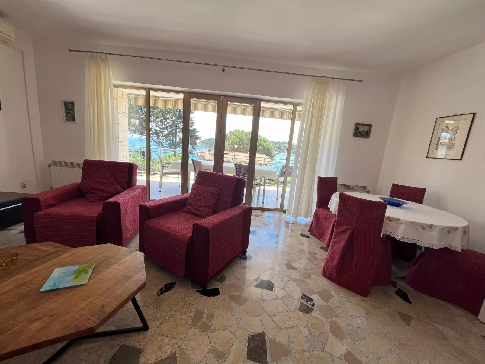 Geräumige Wohnung Lory mit Meerblick - Image-tags.info