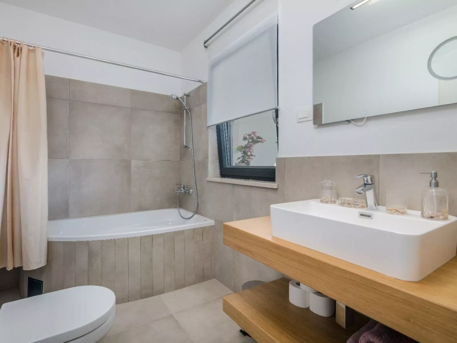 Für 6 Personen ca. 130 m&sup2; in Novigrad, Adriaküste Kroatien (Westküste von - Binnen