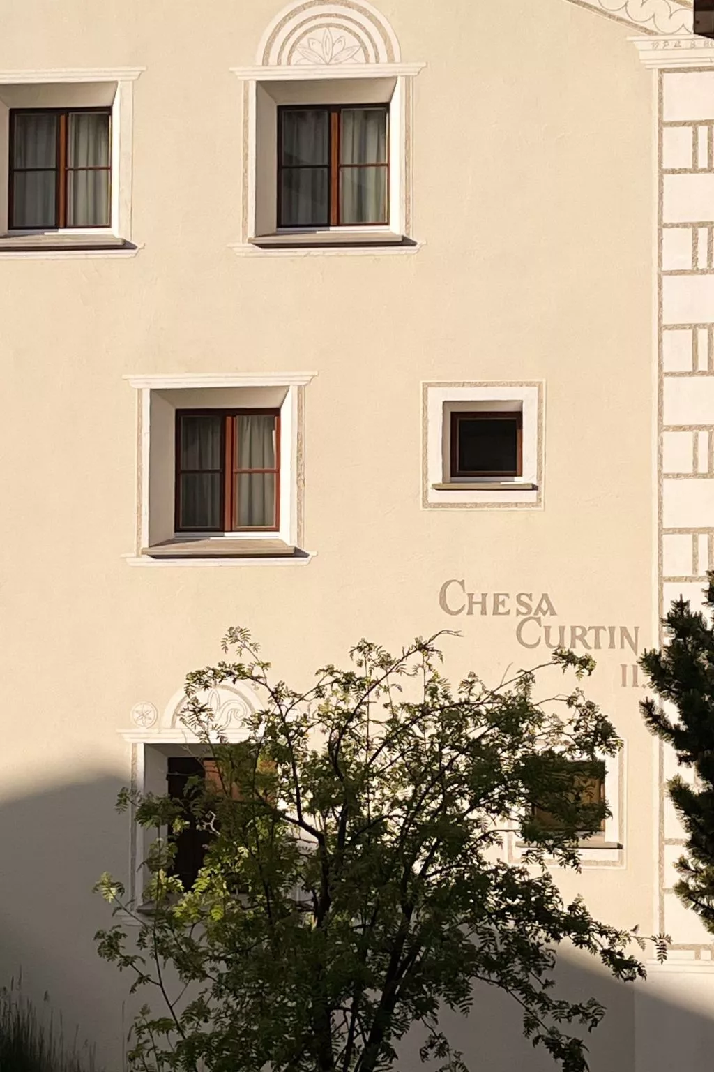 Curtin Duas - Buiten