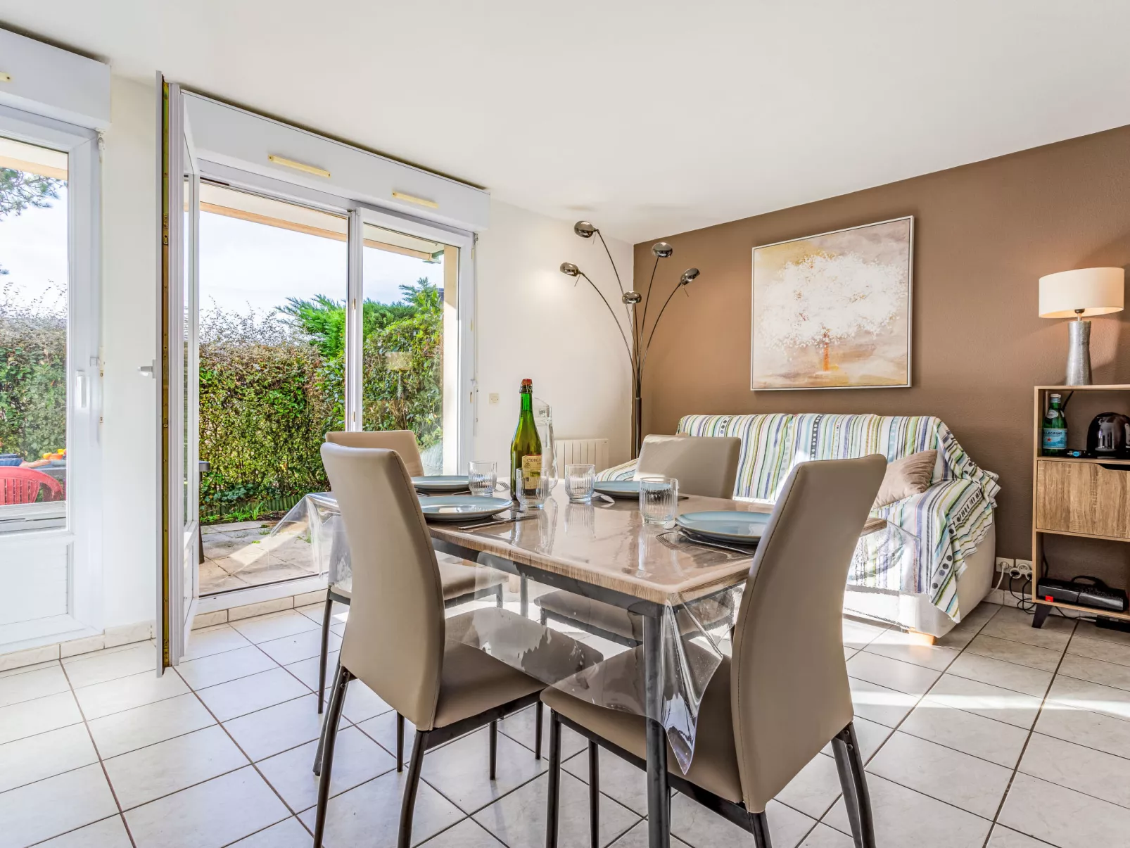 Les Goélands - Binnen