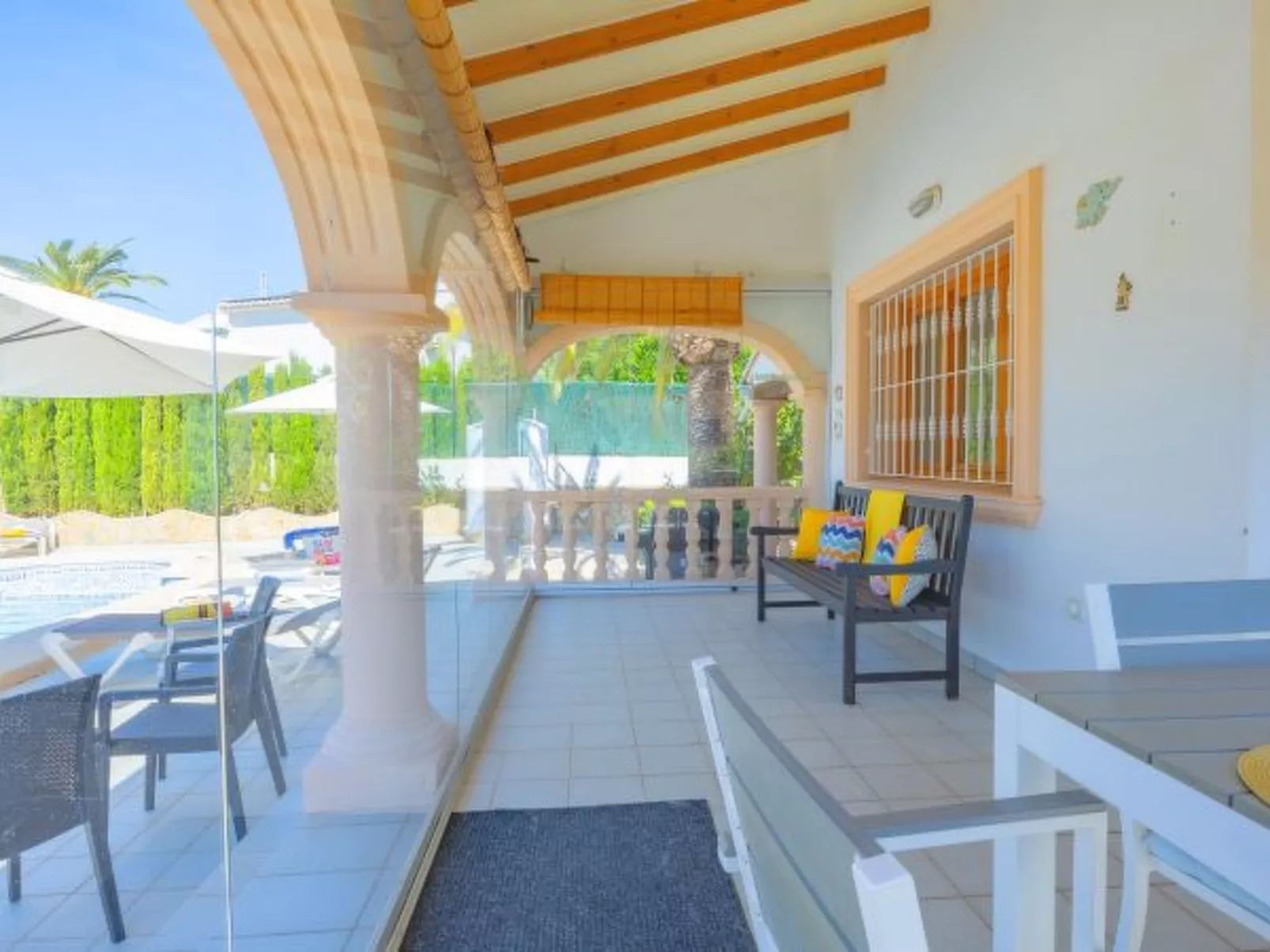 Villa Mona - PlusHolidays - Image-tags.info