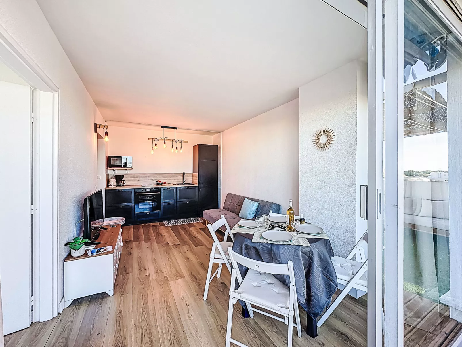 La Croisière - Binnen