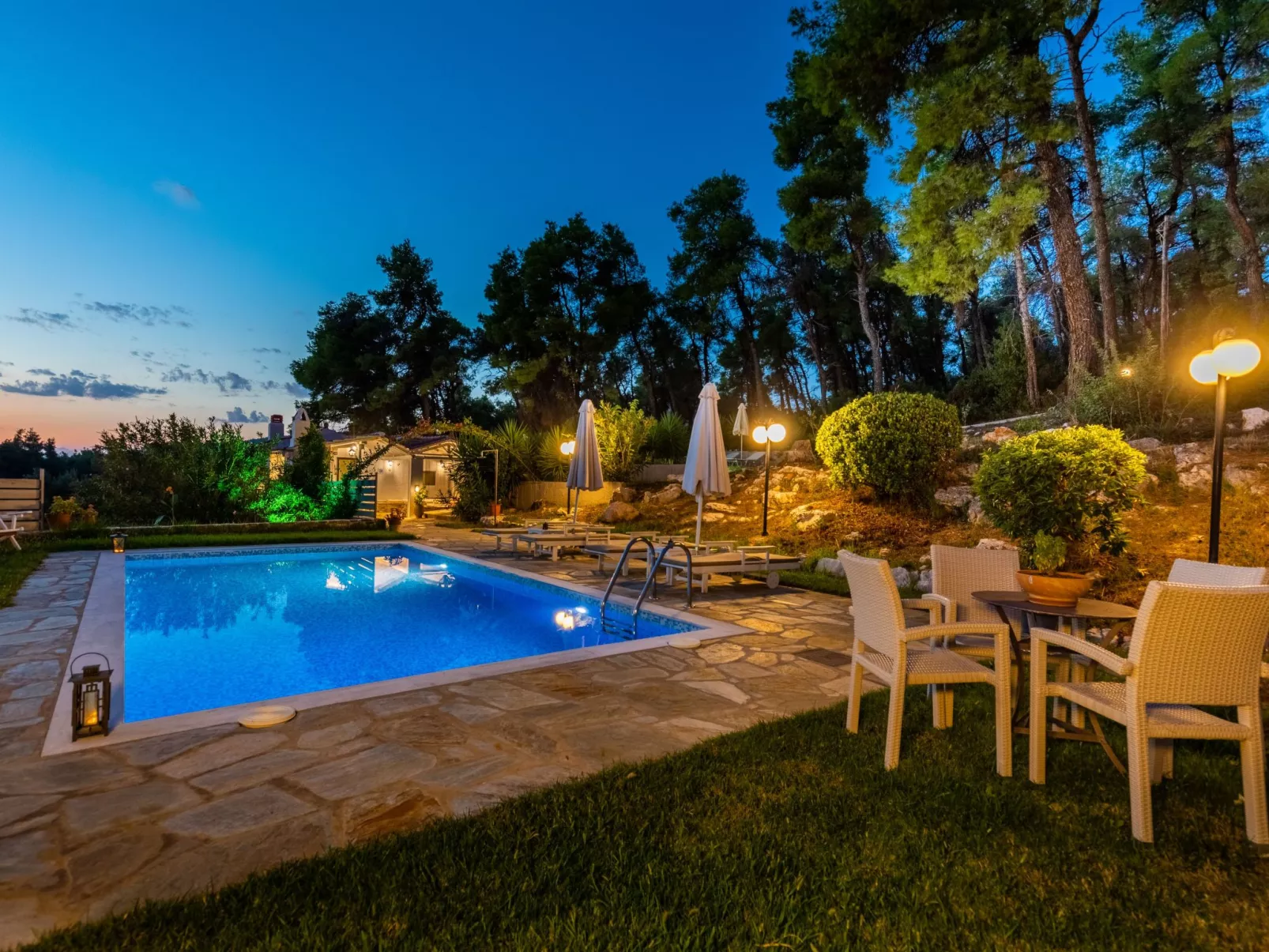 Villa Pine Trees bei Kardous, Skopelos Privater Pool - Buiten