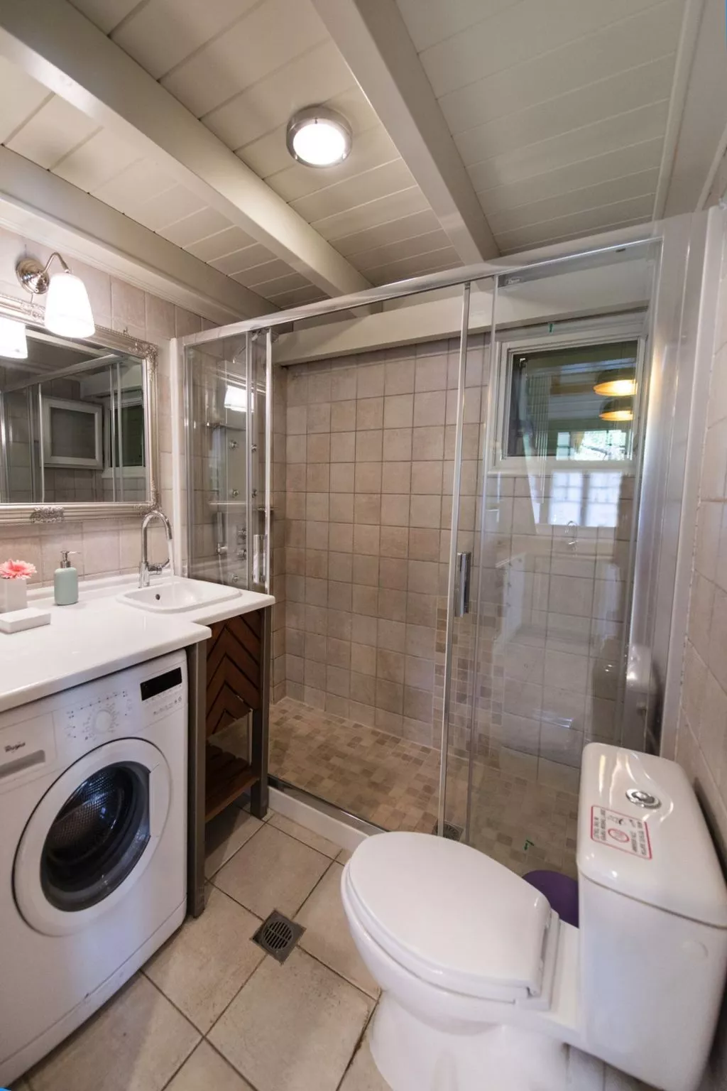 "Casa Piccola" mit Blick auf das Wasser - Image-tags.info