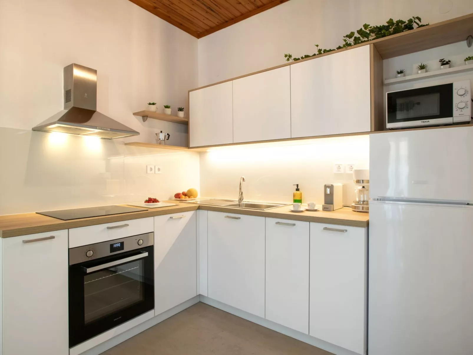 Zwei-Zimmer-Wohnung mit atemberaubender Aussicht - Image-tags.info