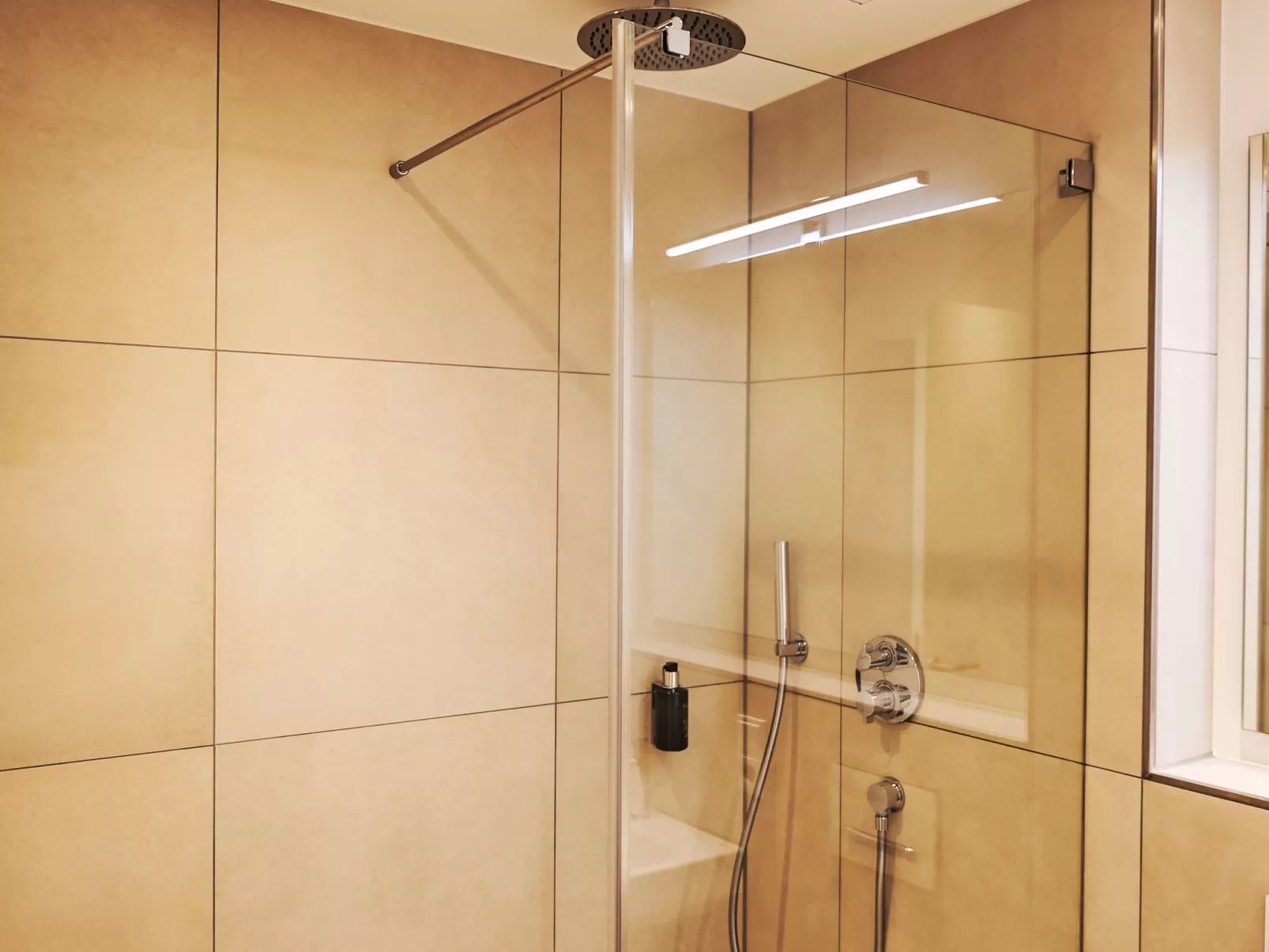 Munich Finest Apartments studio 13 - Binnen