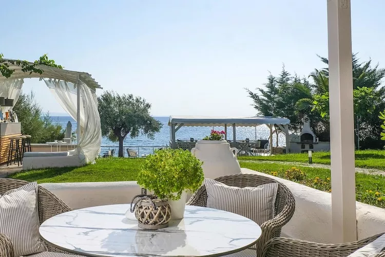 Holiday residence Acrotel Athena Villas, Elia Beach-1-bedroom-apartment ground floor - Terras