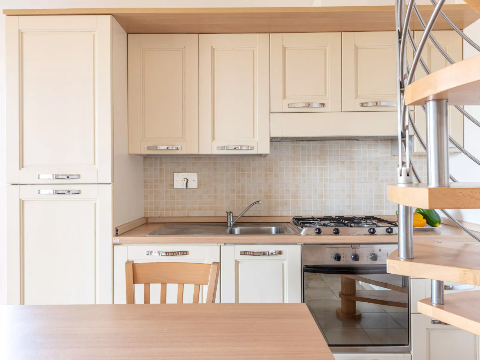 Aba Village - Binnen