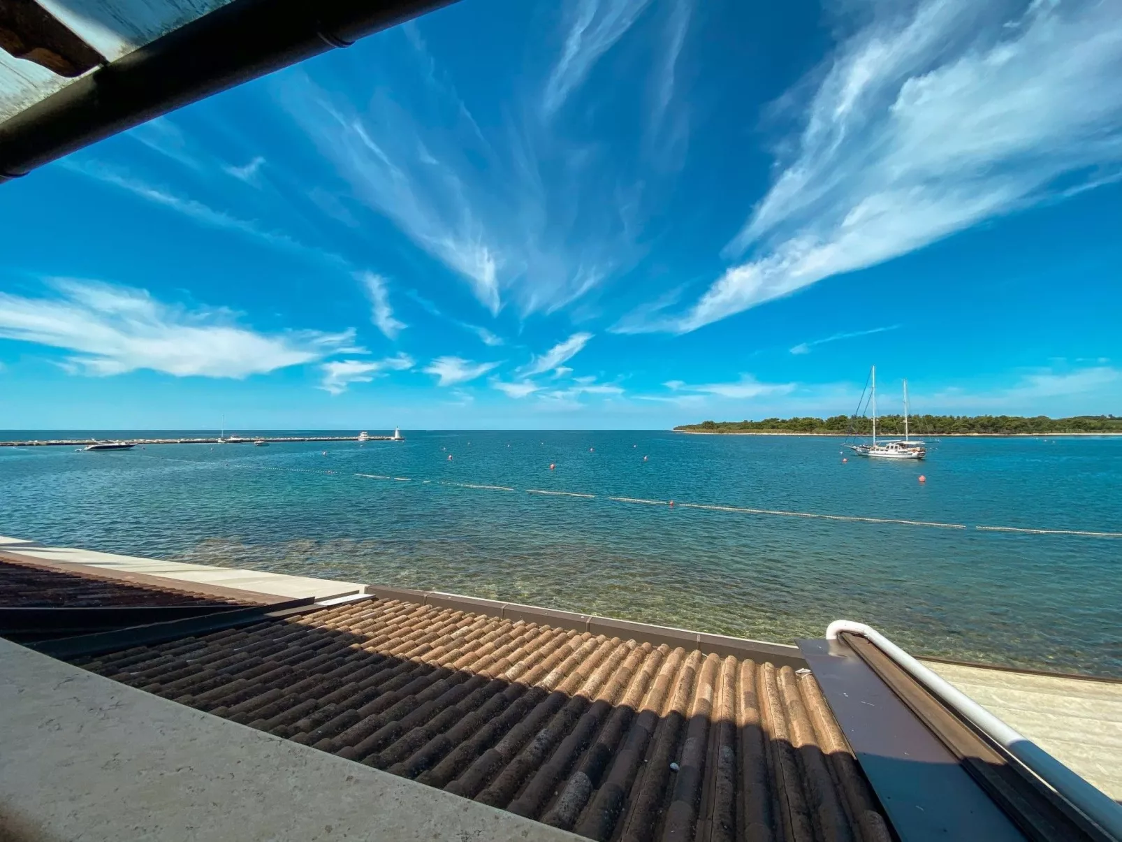 Für 4 Personen ca. 30 m&sup2; in Novigrad, Adriaküste Kroatien (Westküste von I - Buiten