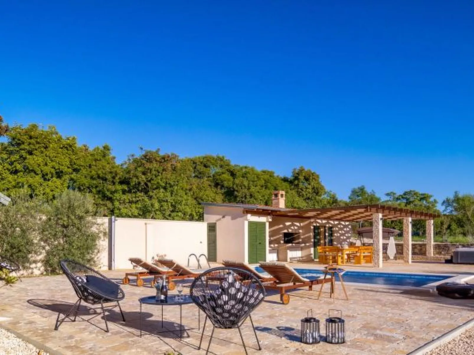 Villa Oliveto with pool - Image-tags.info