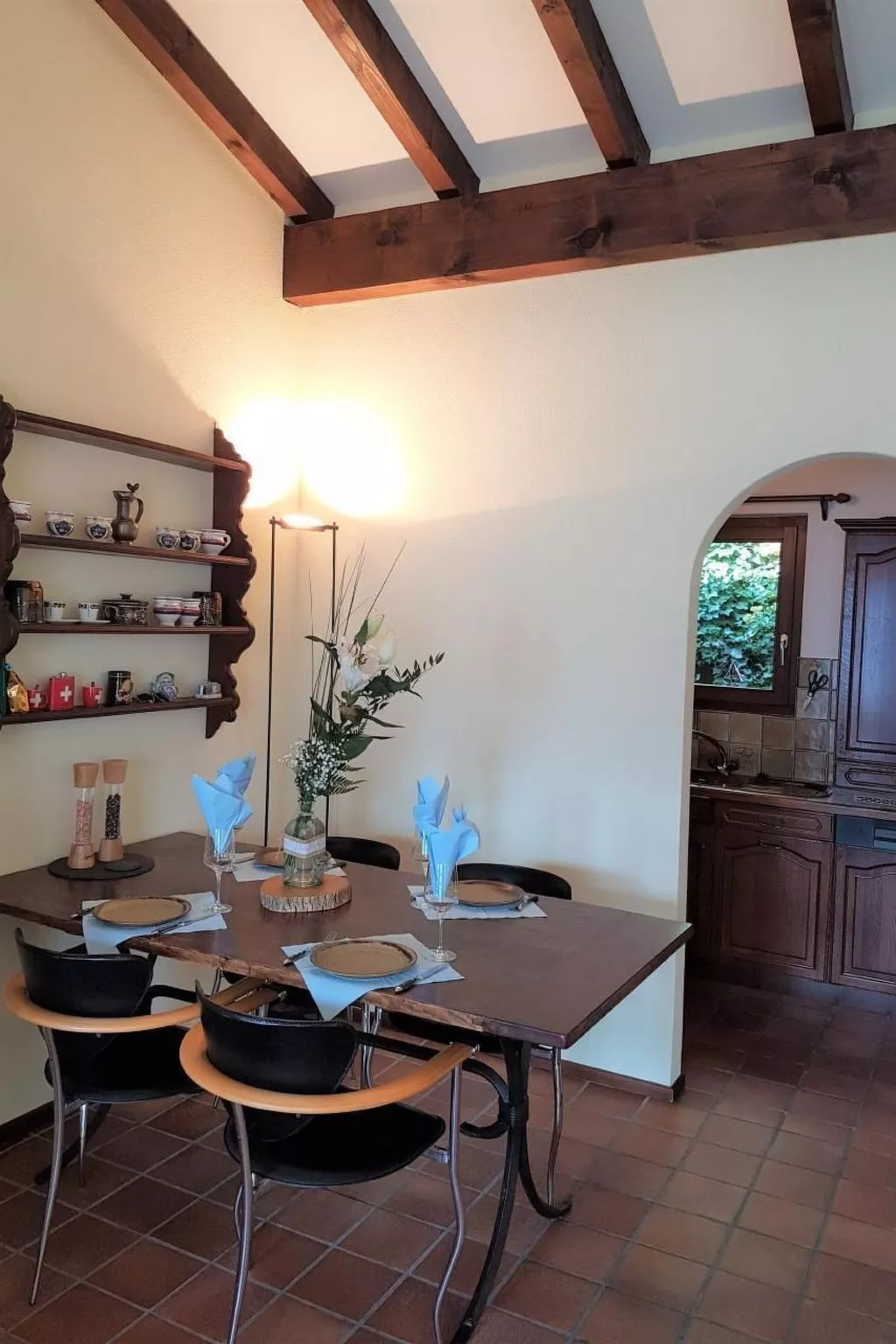 Mit Bergblick - Binnen