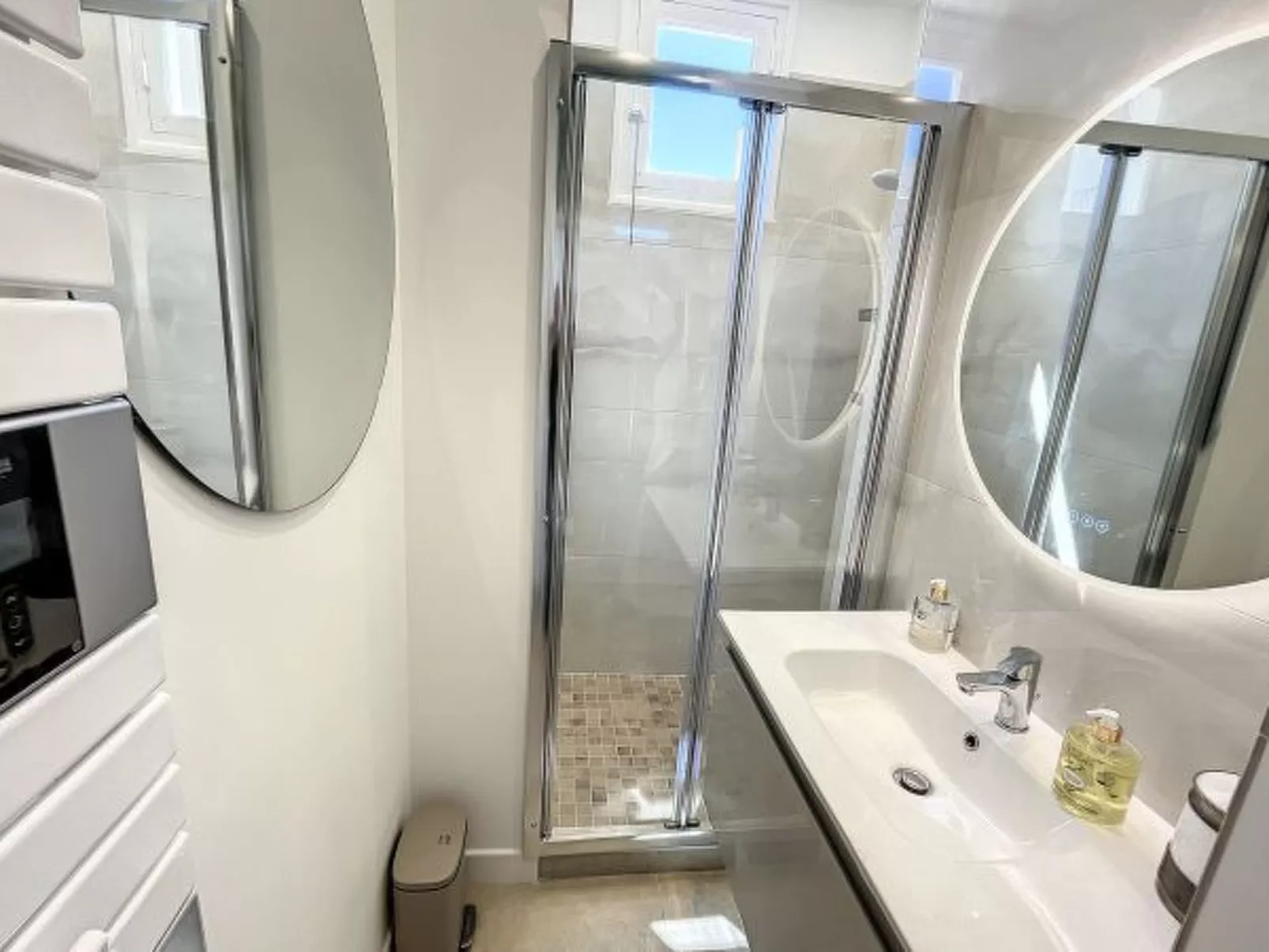 1 bedroom Palais Hoche Cannes Riviera 226 - Image-tags.info