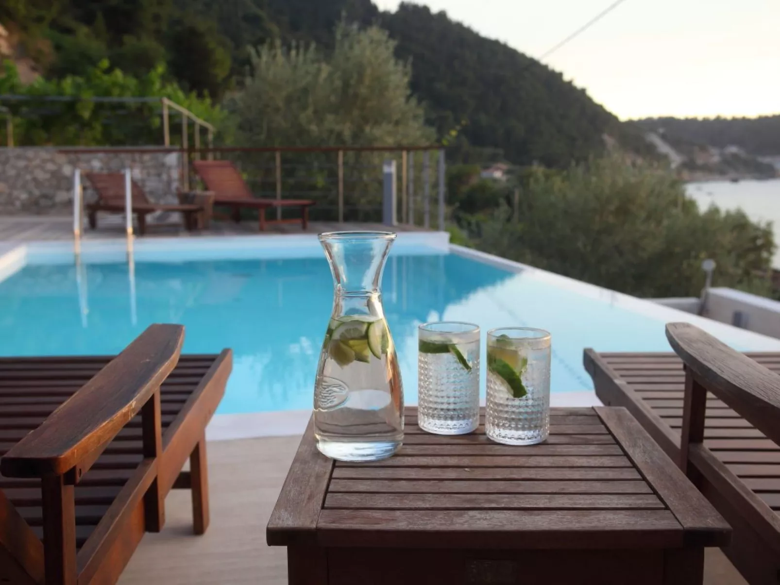 "Capro" mit Infinity-Pool - Image-tags.info