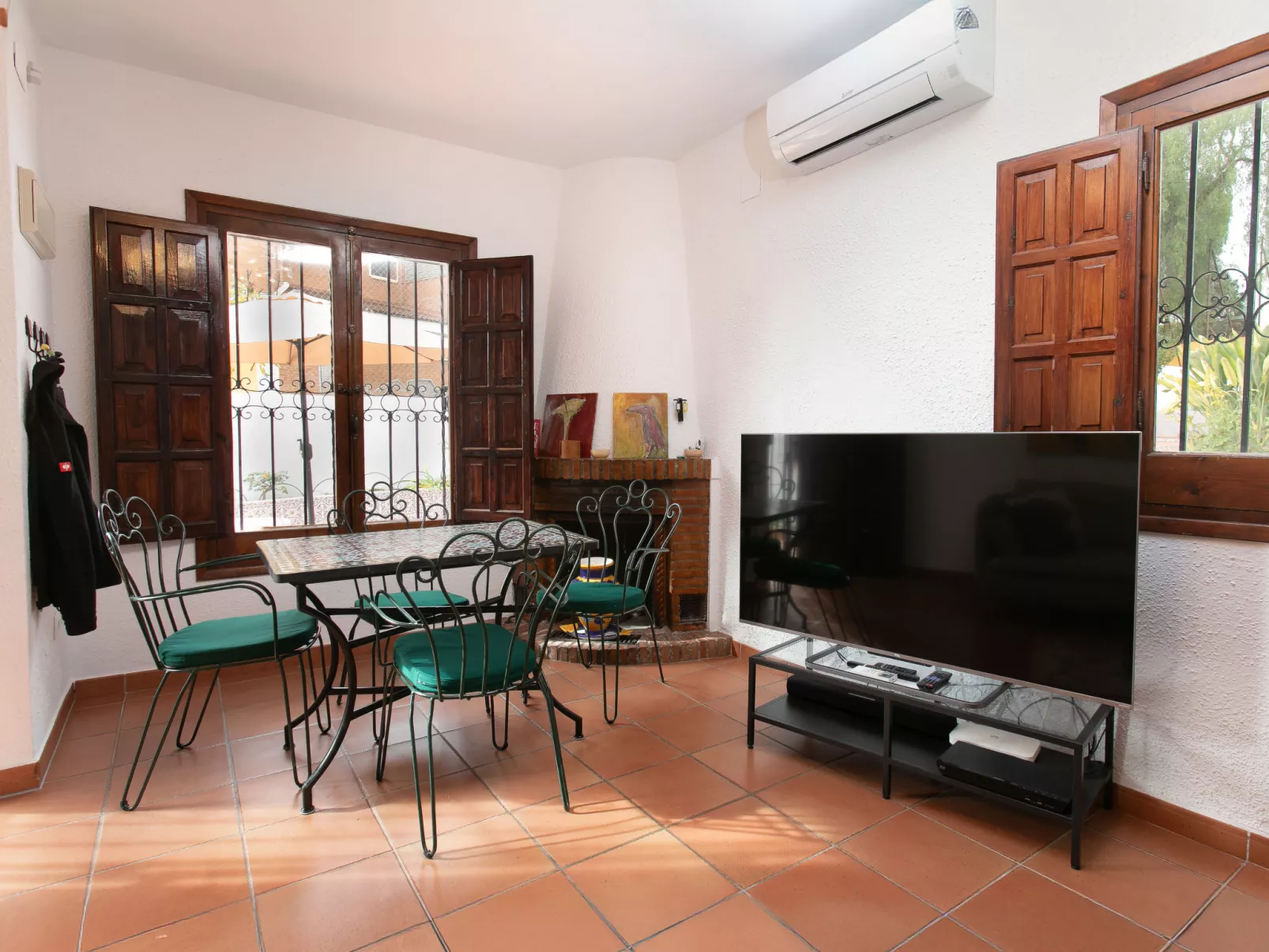 Central Nerja - Binnen