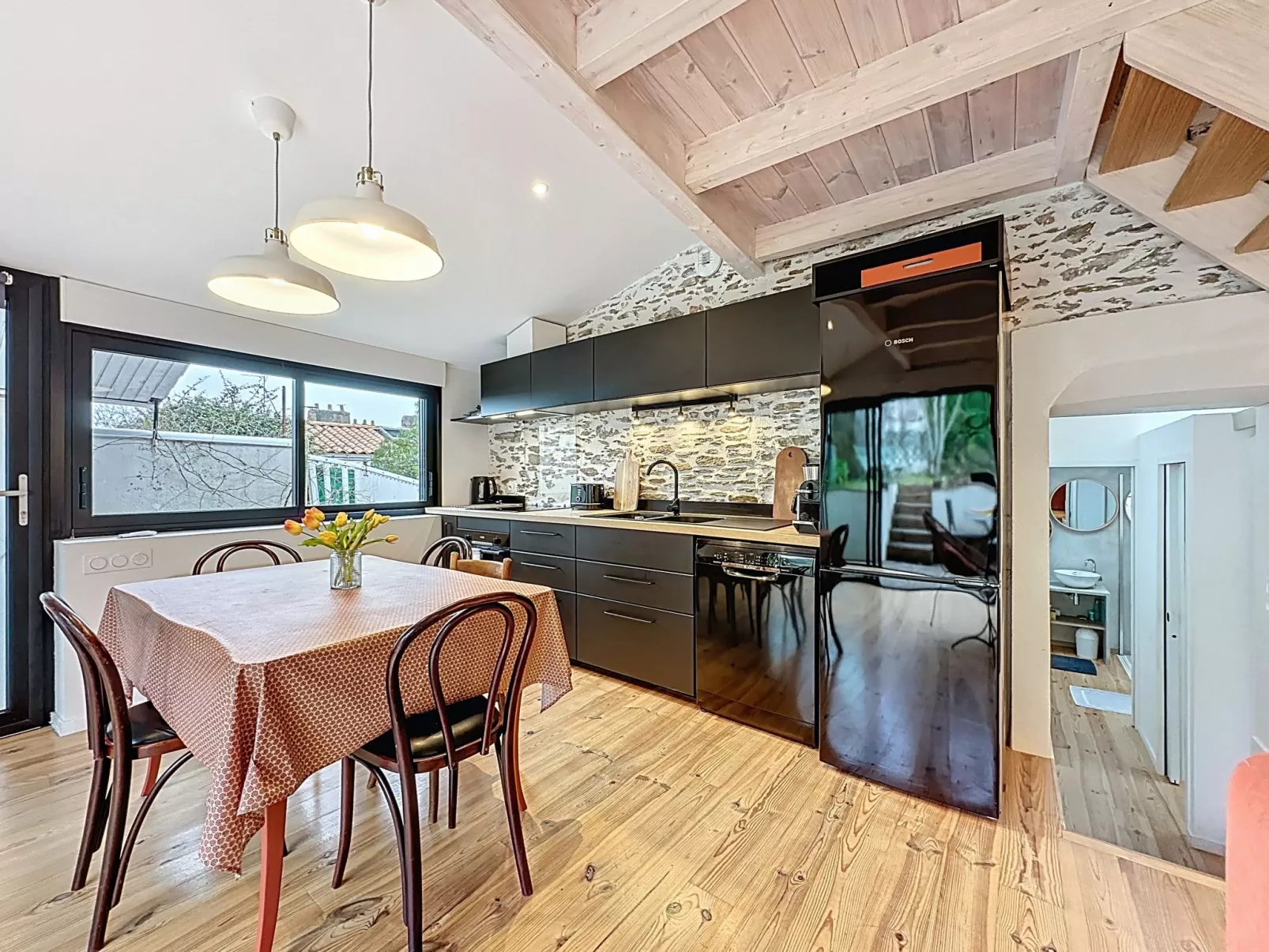 Le Saint Gilles - Binnen