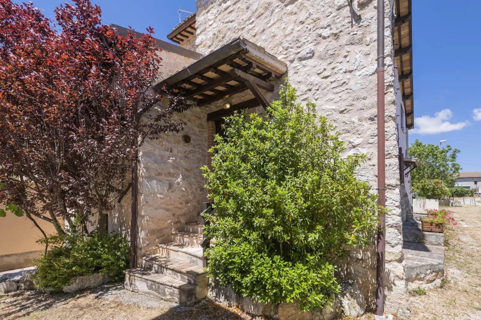 Fonni Blu Due - Buitenkant zomer