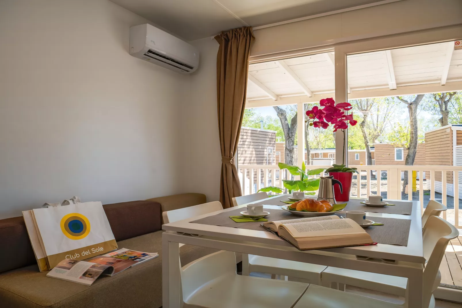 Rimini Family Resort - LODGE DELUXE - Woonkamer