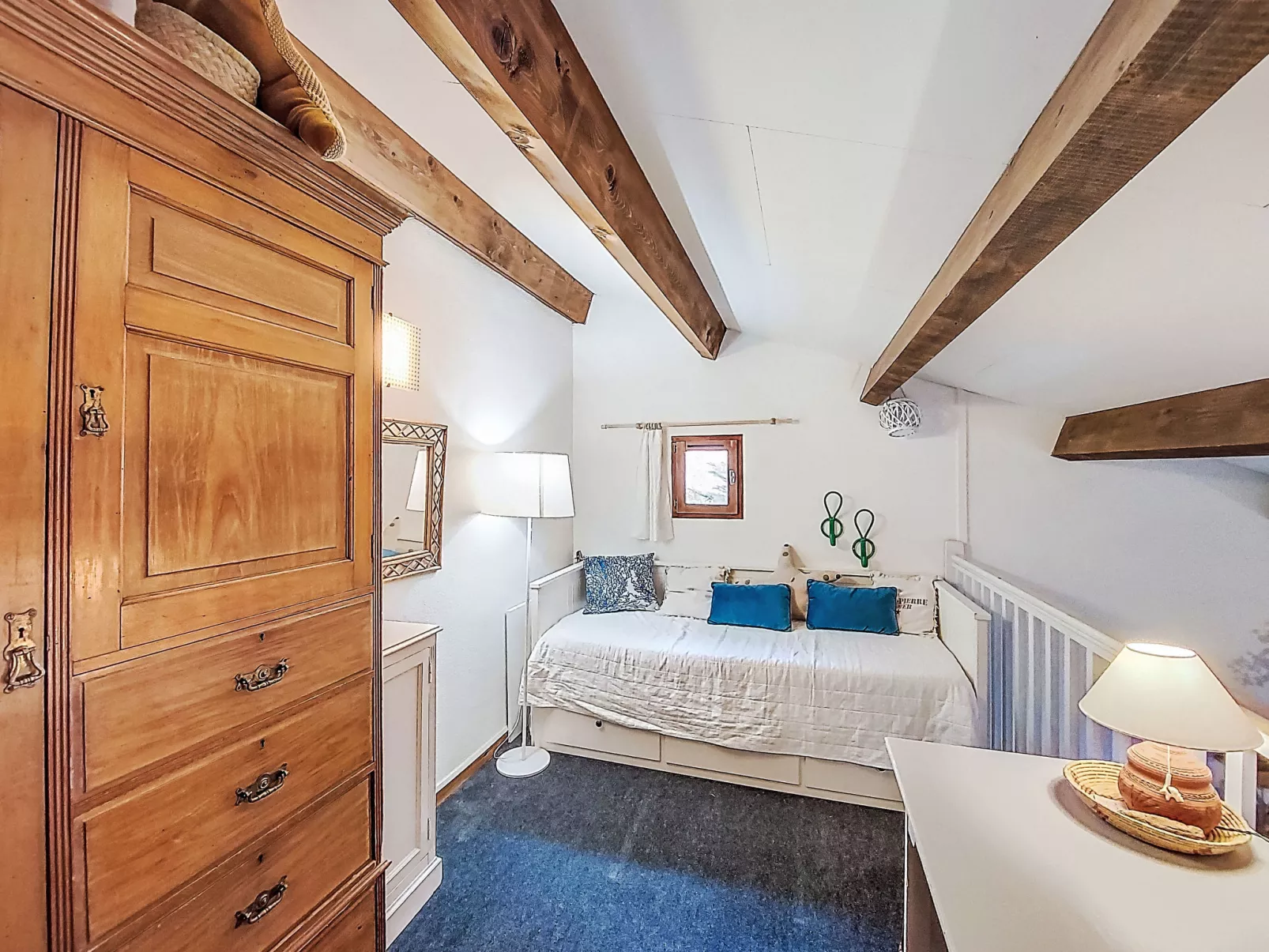 Santa Marina - Binnen