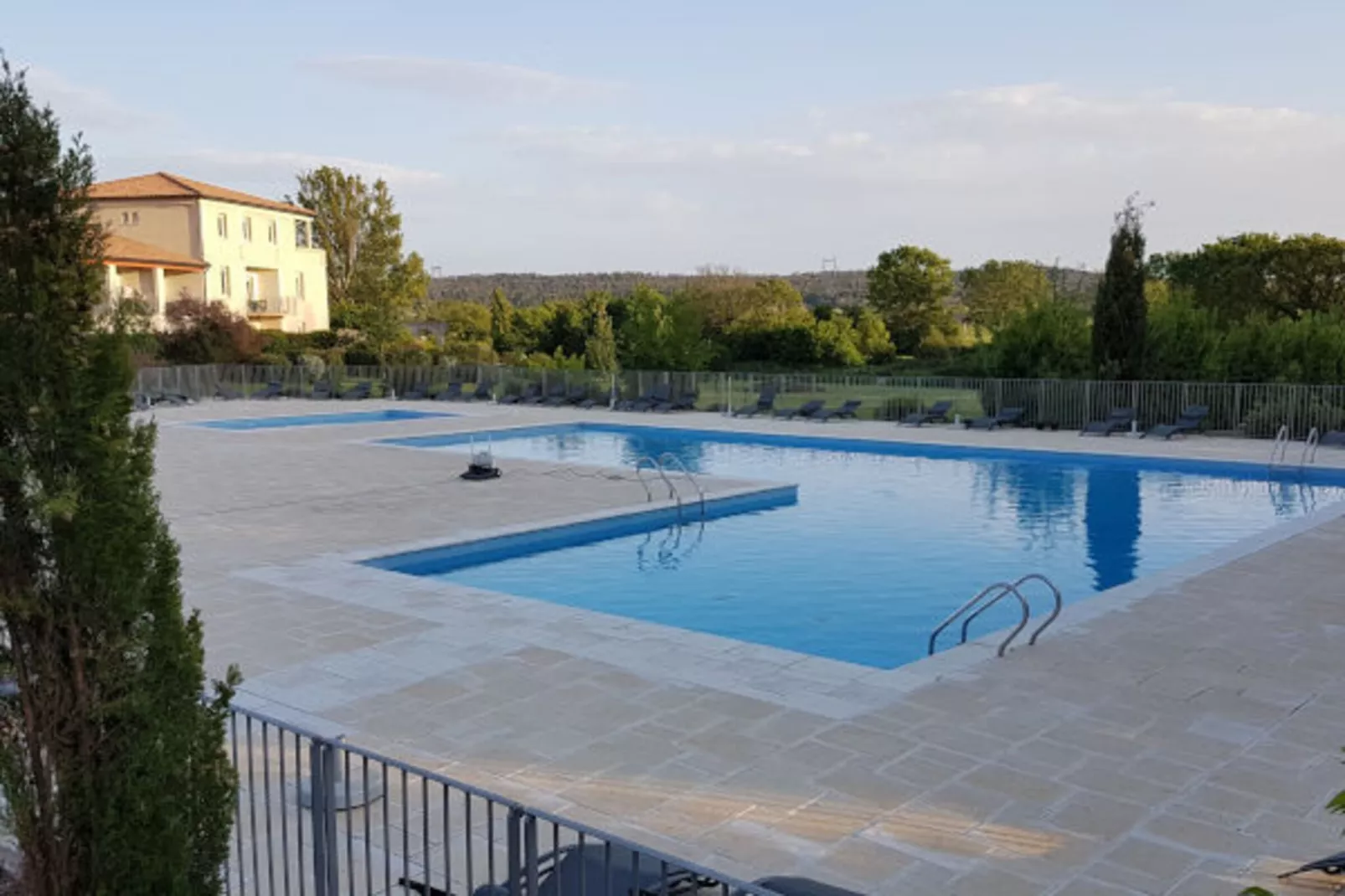 Résidence du Château de Jouarres - Azille // Studio 2 pers - Zwembad
