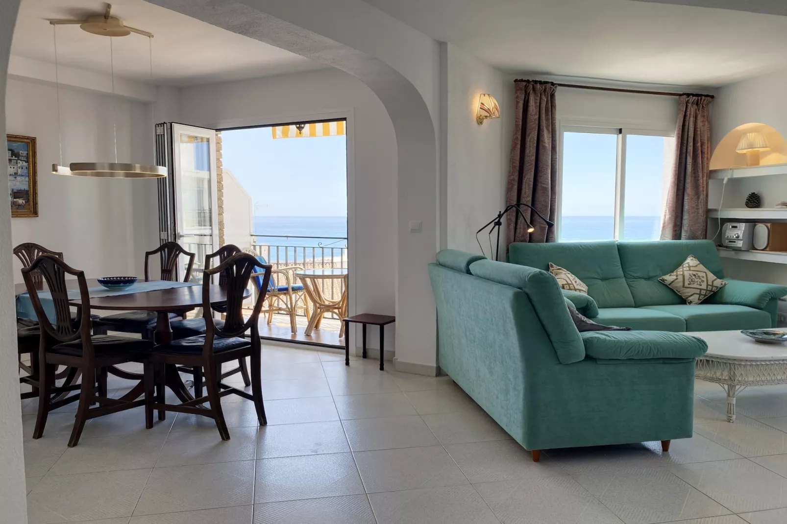 Bahia 46 Apartments by Casasol - Woonkamer