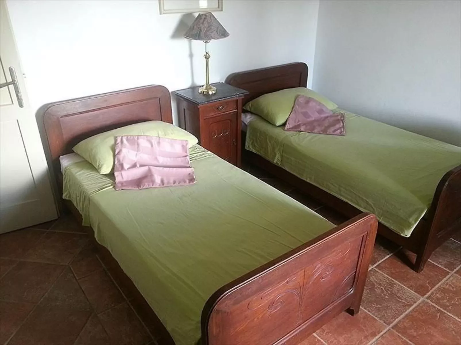 "Dubrava" mit Blick auf das Wasser - Image-tags.info