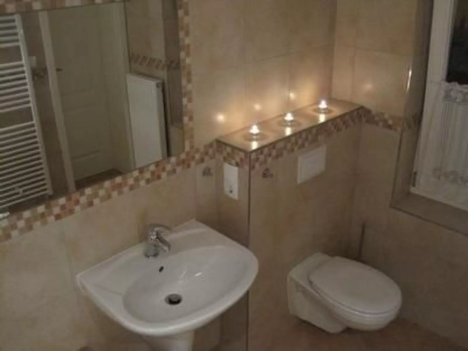 Charlotte mit Garten - Binnen