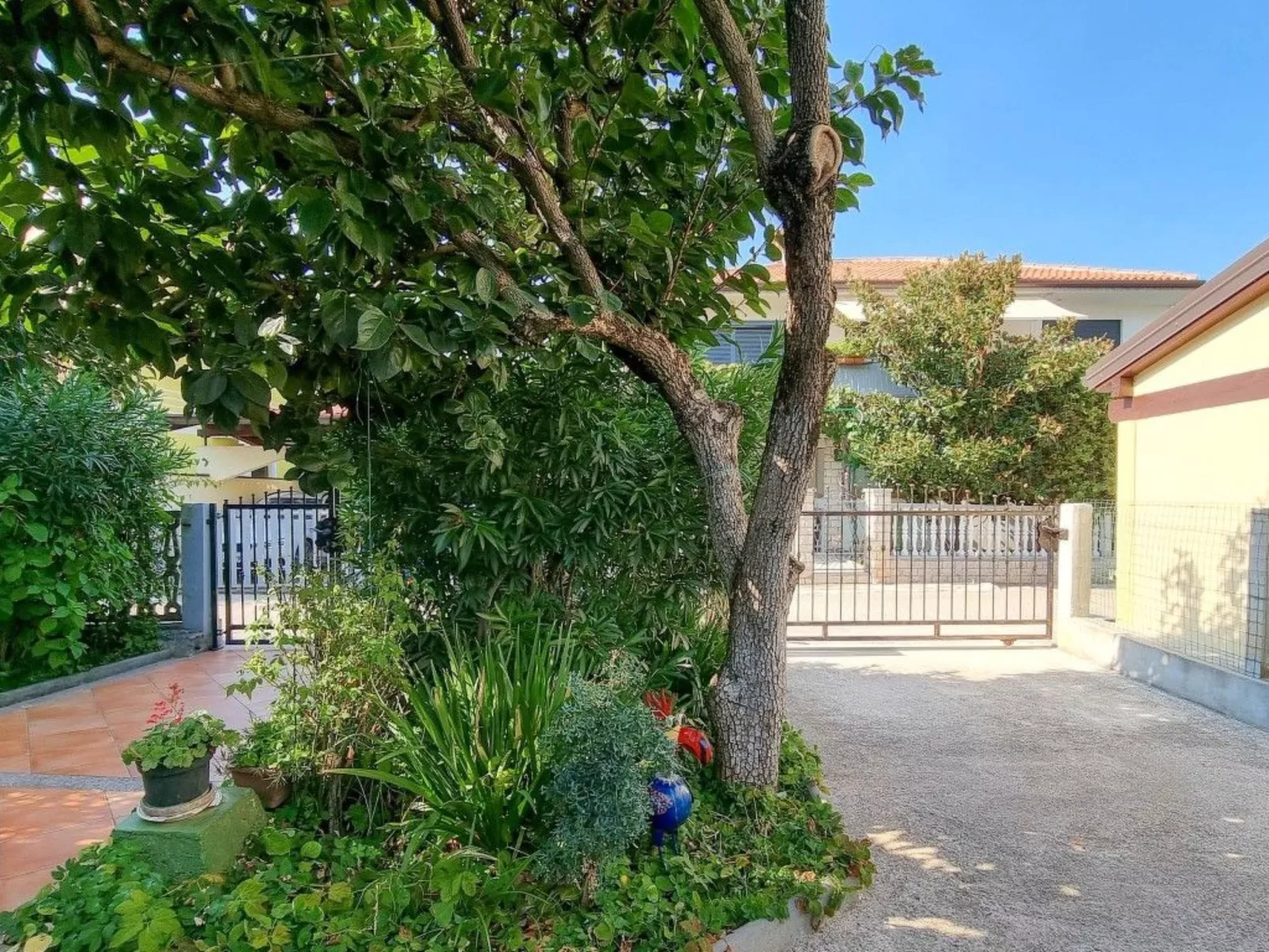 Für 5 Personen ca. 70 m&sup2; in Novigrad, Adriaküste Kroatien (Westküste von I - Buiten