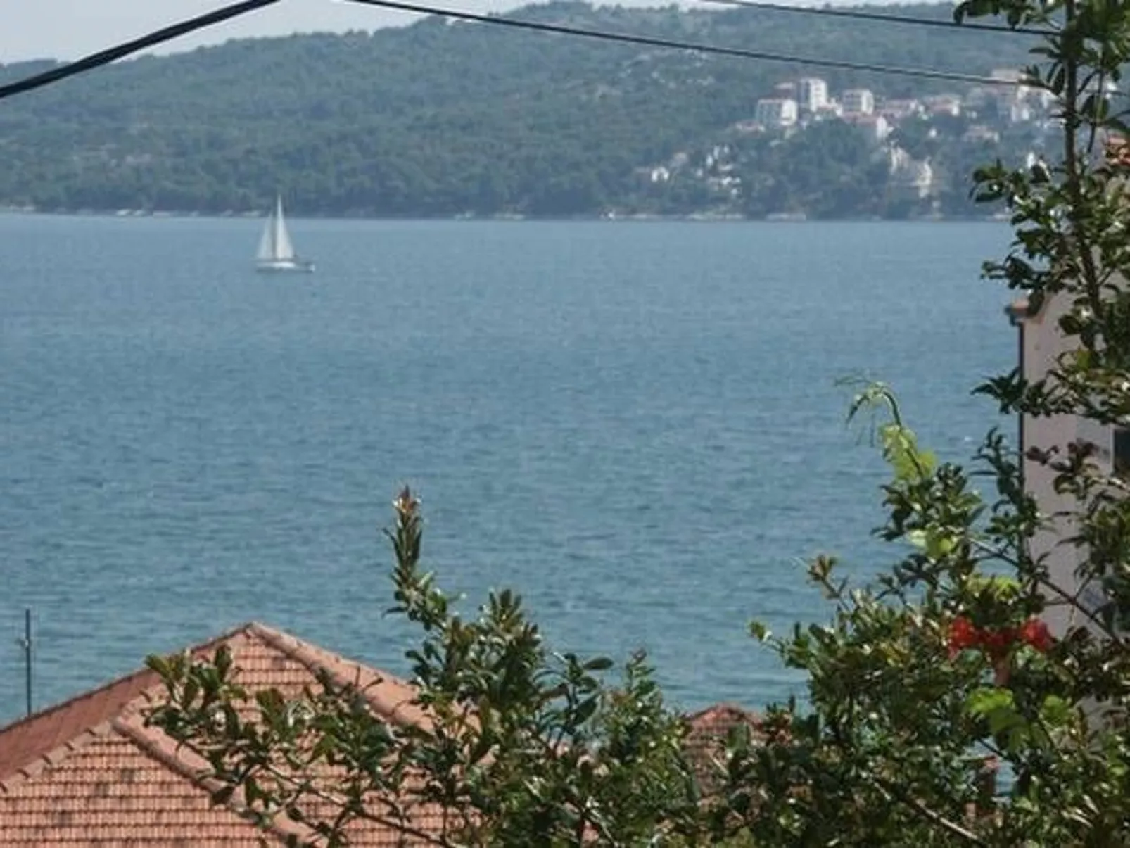 1. Etage Doppelbettzimmer 20m² mit Balkon und Meerblick Villa Milic*** - Buiten