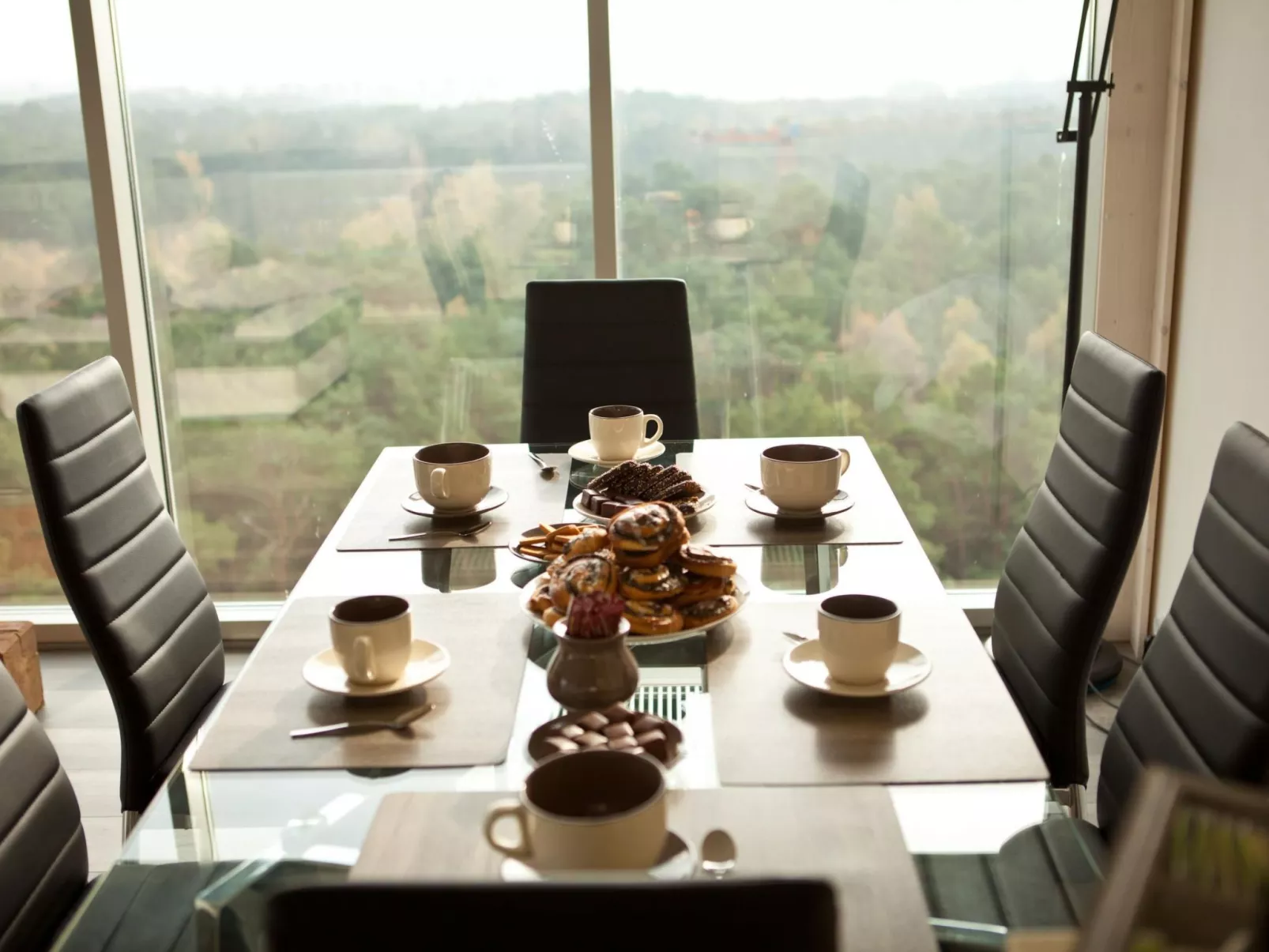 Wohnung mit Panoramaverglasung und Meerblick - Binnen