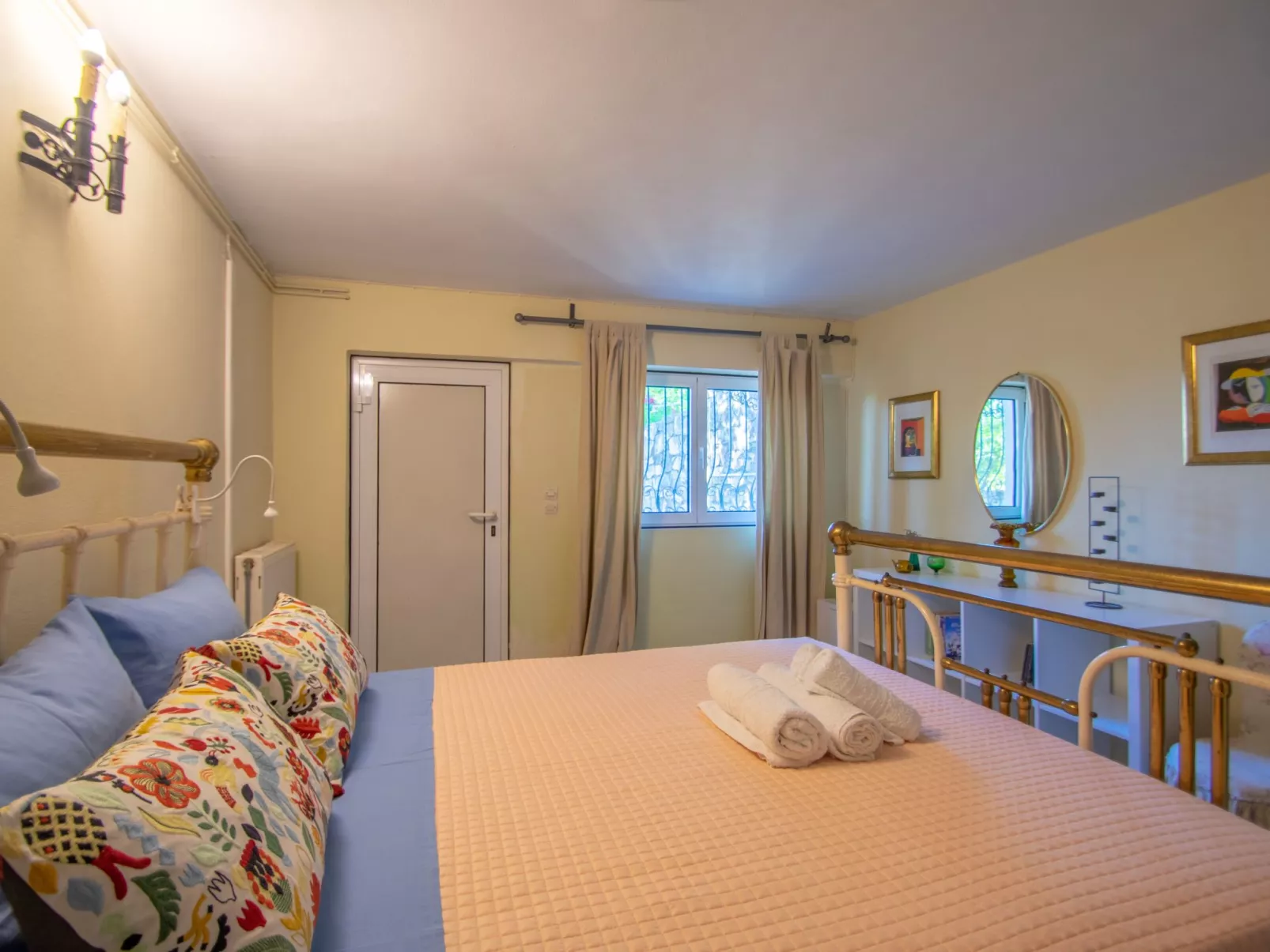 Anwesen mit Garten, Grill und Terrasse - Binnen