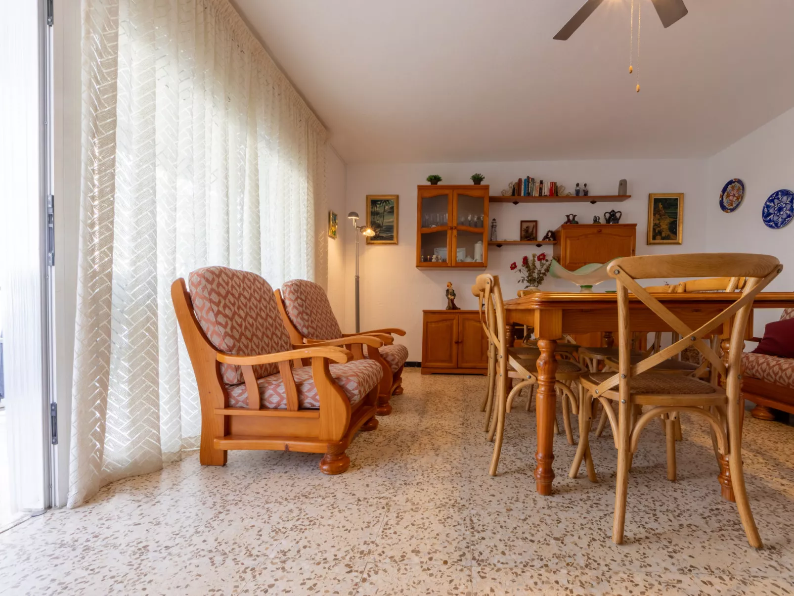 Tomas de Victoria - Binnen