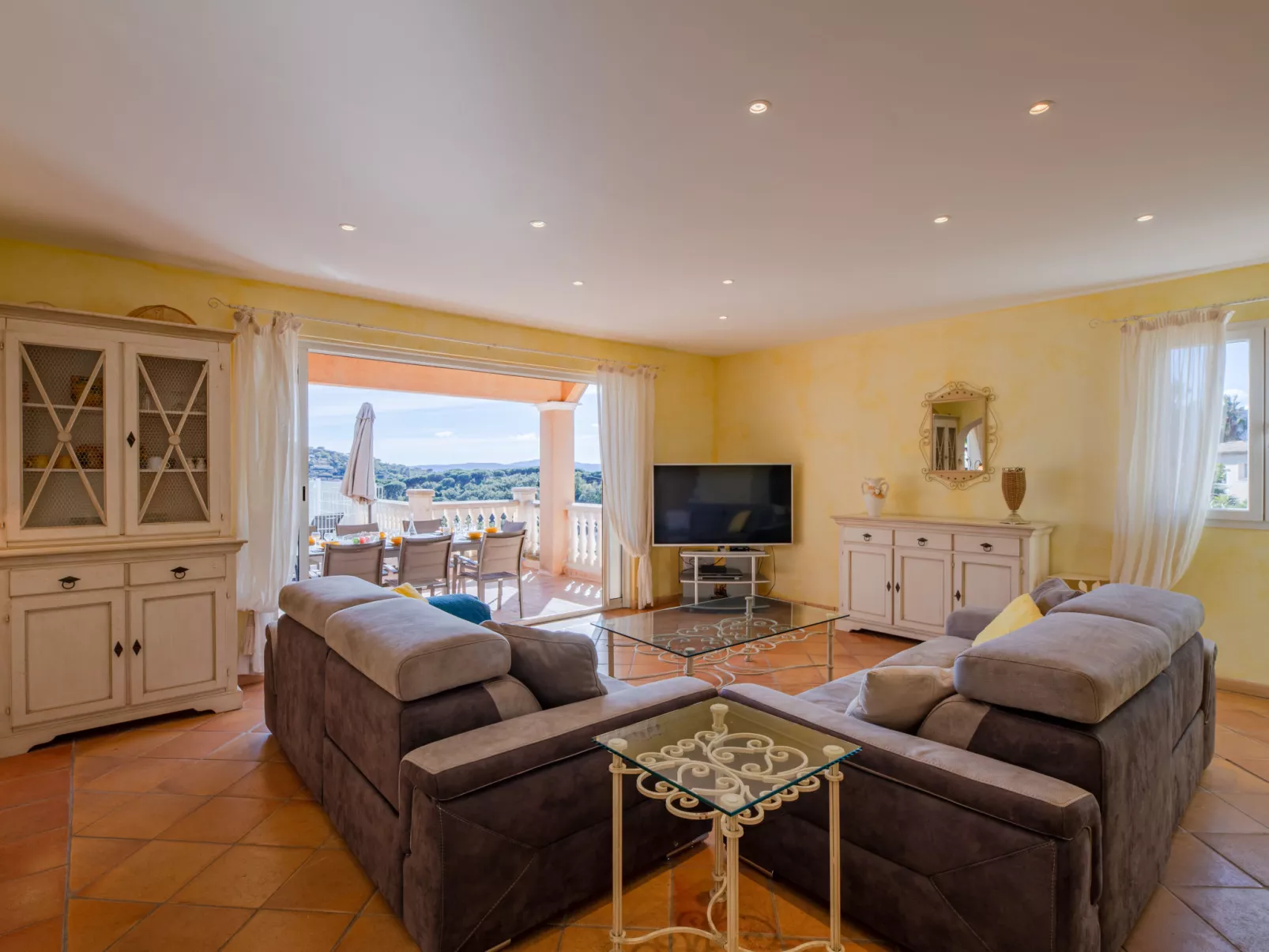 La Figuière - Binnen