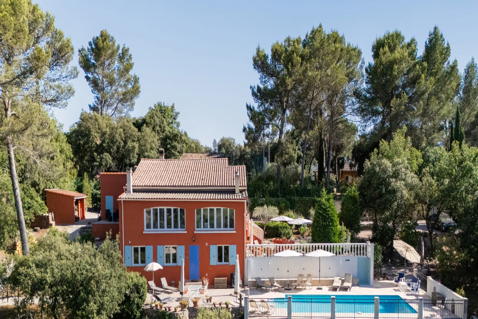 Sur place - Buitenkant zomer