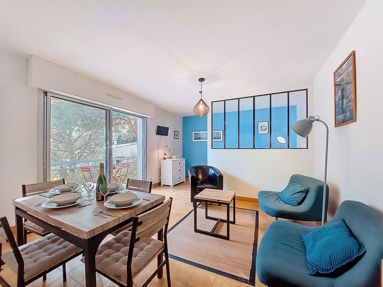 Les Ecureuils - Binnen