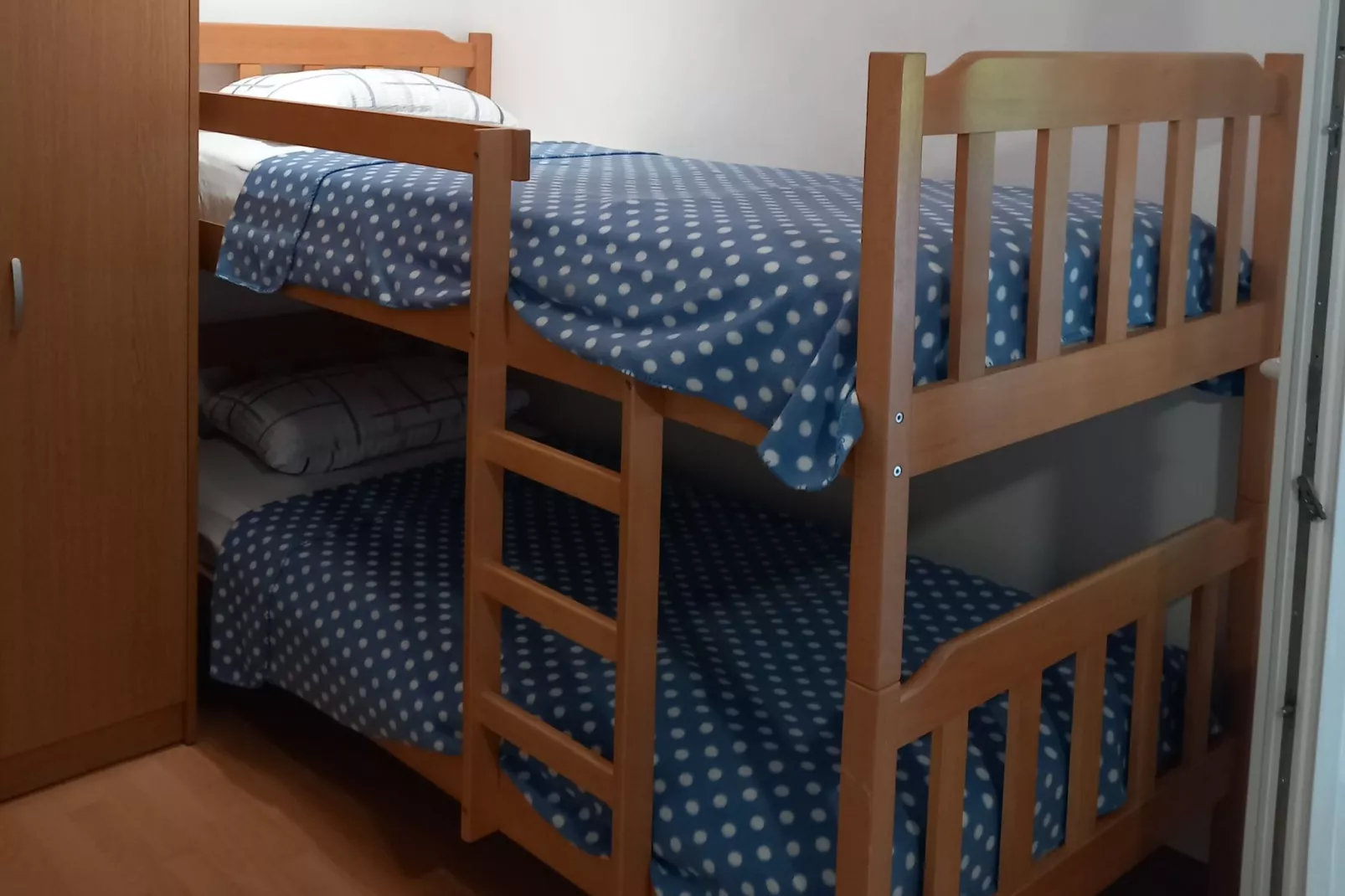 Guest House Green Corner Supetarska Draga - Studio Apartment with Terrace And Sea View - Slaapkamer