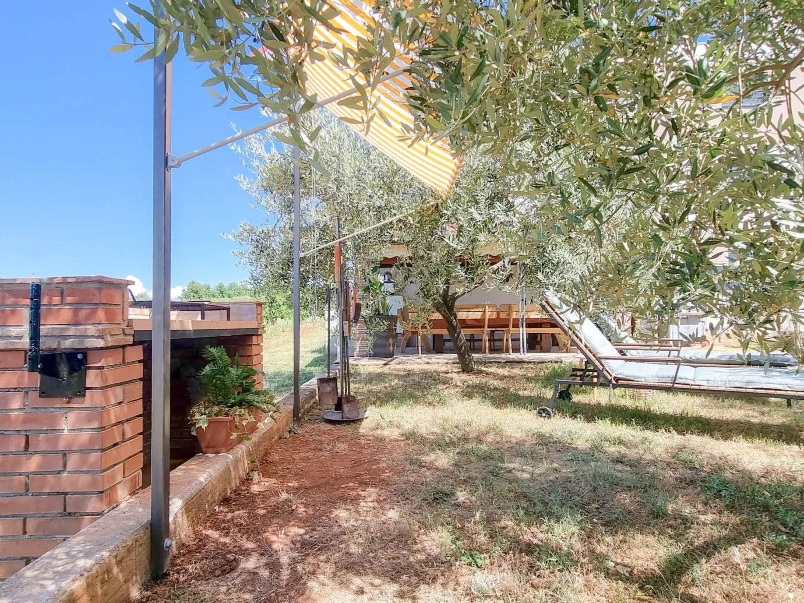 Appartement "Barbara" mit Blick auf das Wasser - Buiten