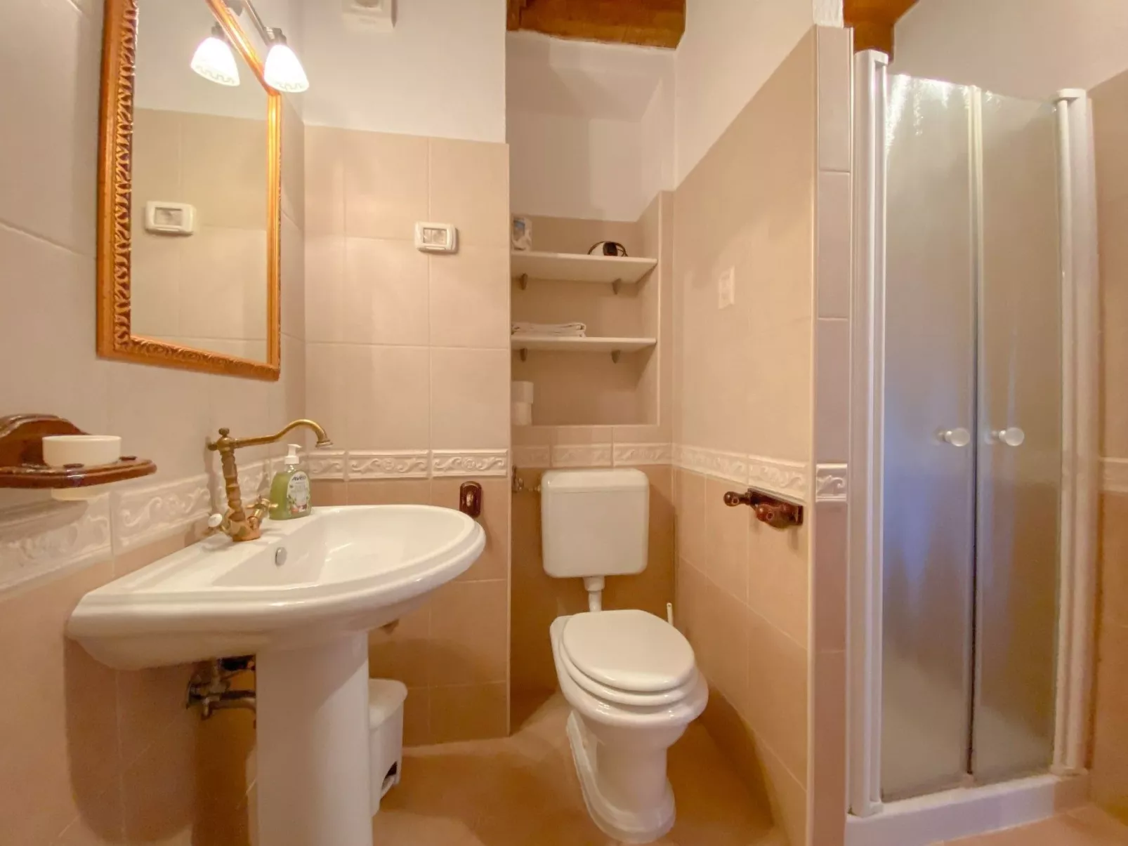 Für 4 Personen ca. 30 m&sup2; in Novigrad, Adriaküste Kroatien (Westküste von I - Binnen