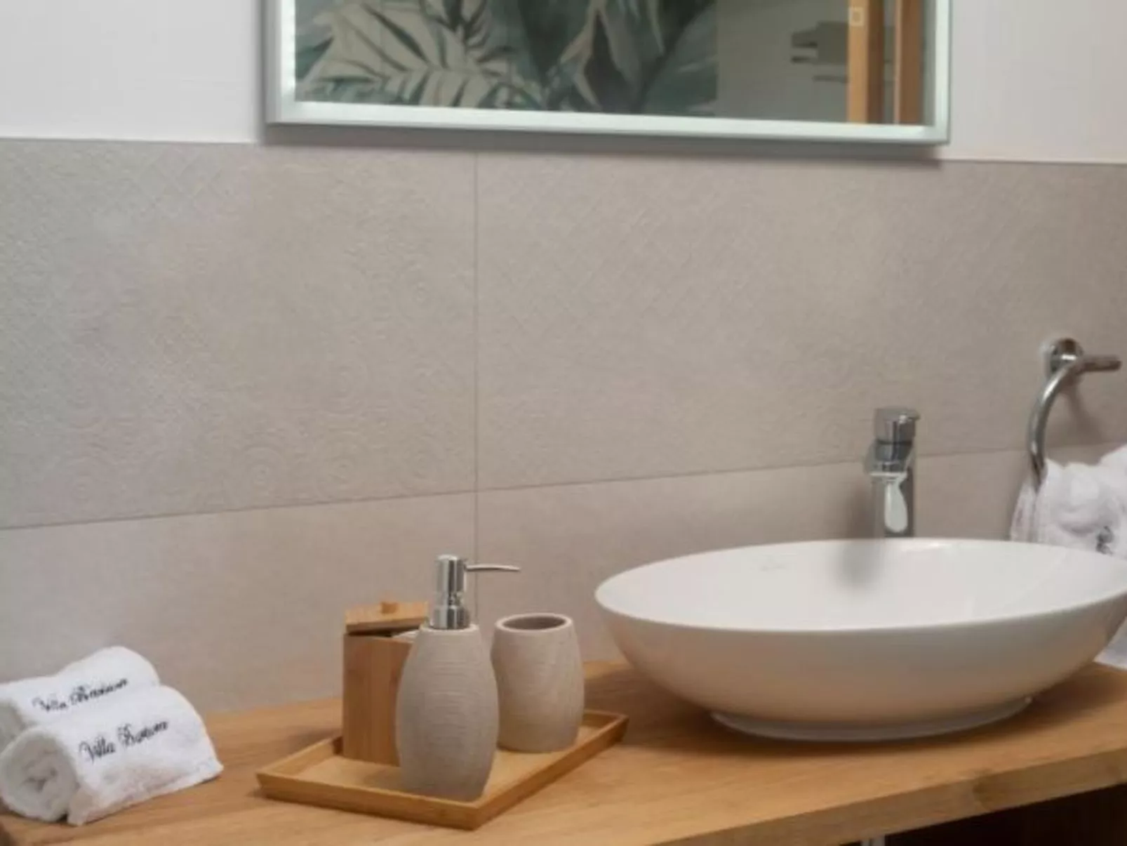 Villa Barbara with heated pool - Image-tags.info