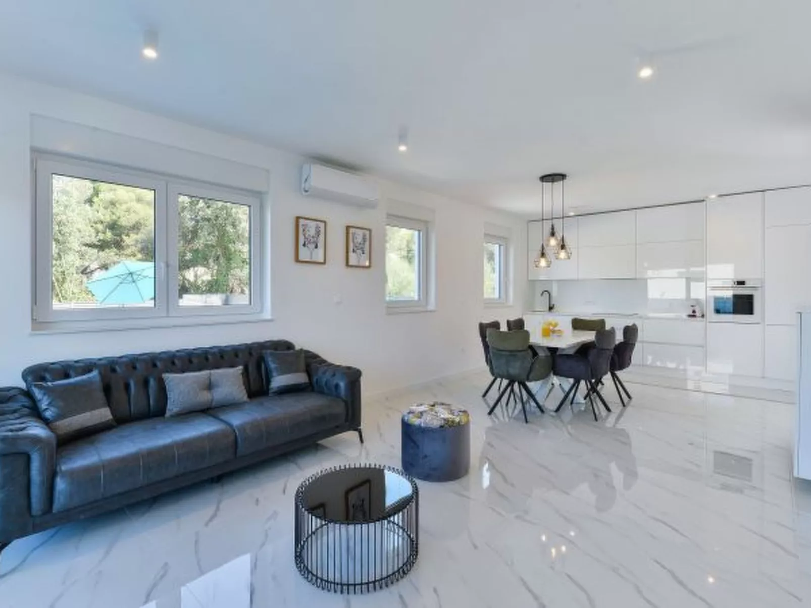 Villa Div with heated pool Apartment No.1 - Image-tags.info