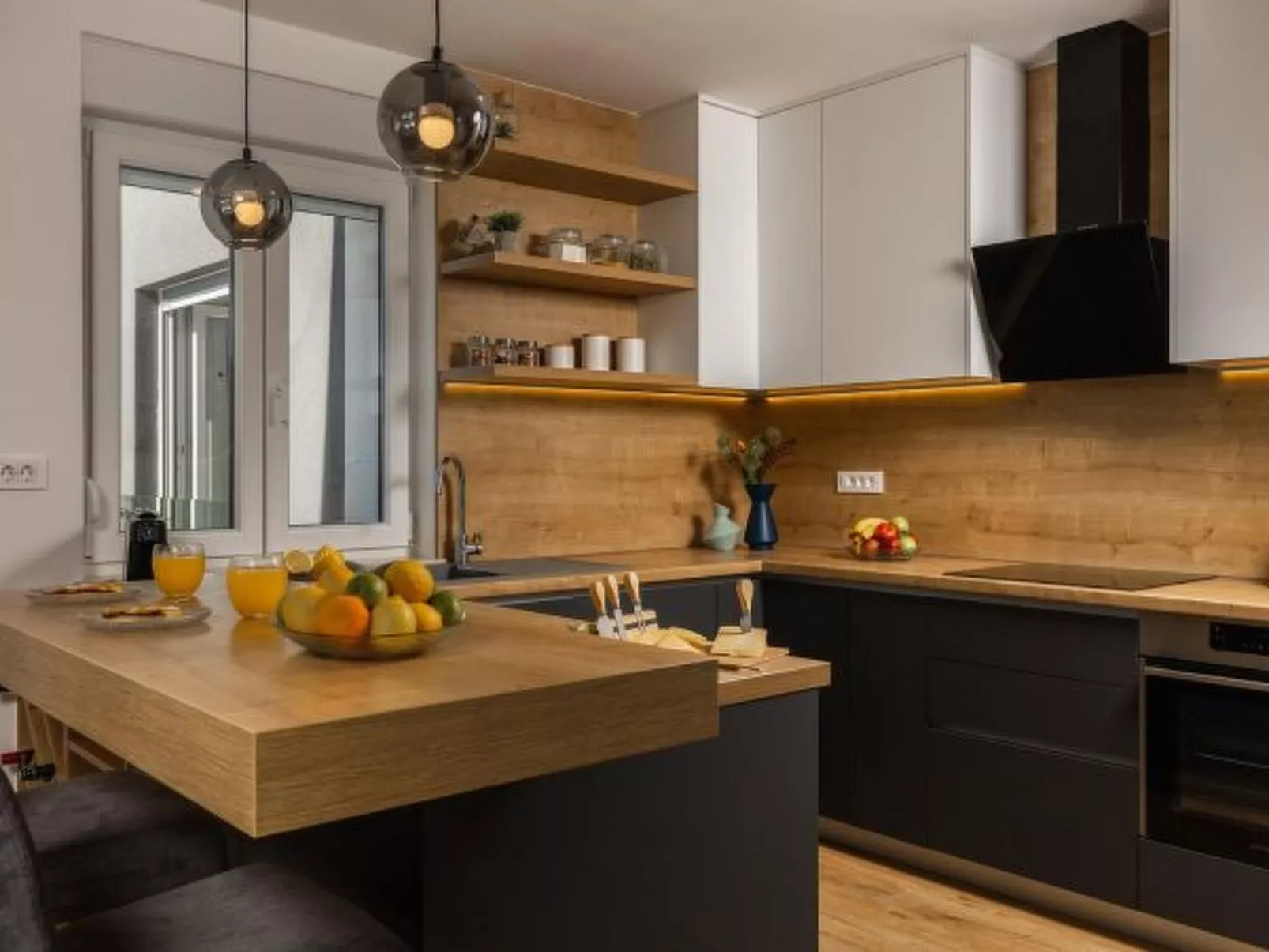 Seaview Villa Deep Green with pool - Image-tags.info