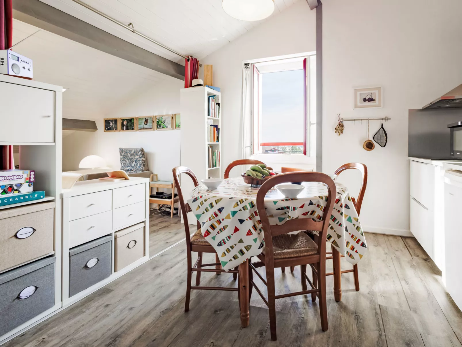 Barasteguia - Binnen