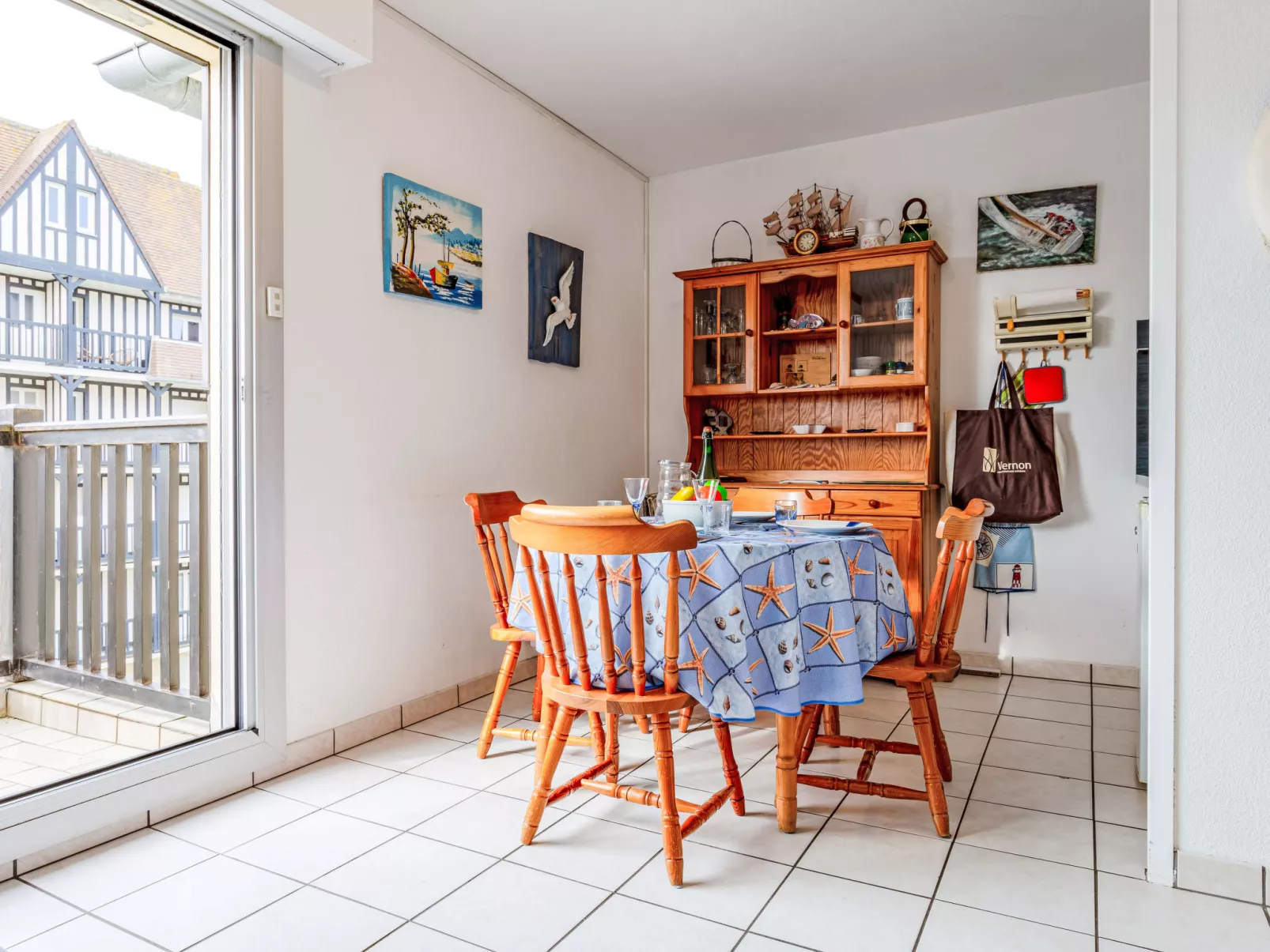 Les Normandières - Binnen