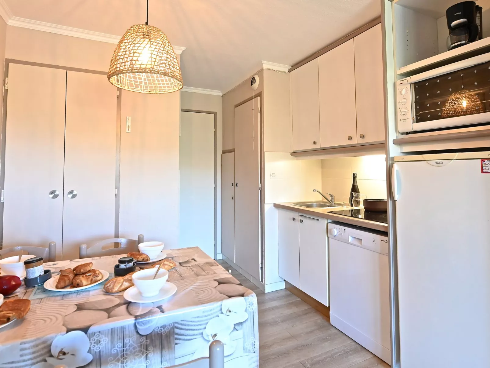 Village Cap Estérel - Le Belvédère - Binnen