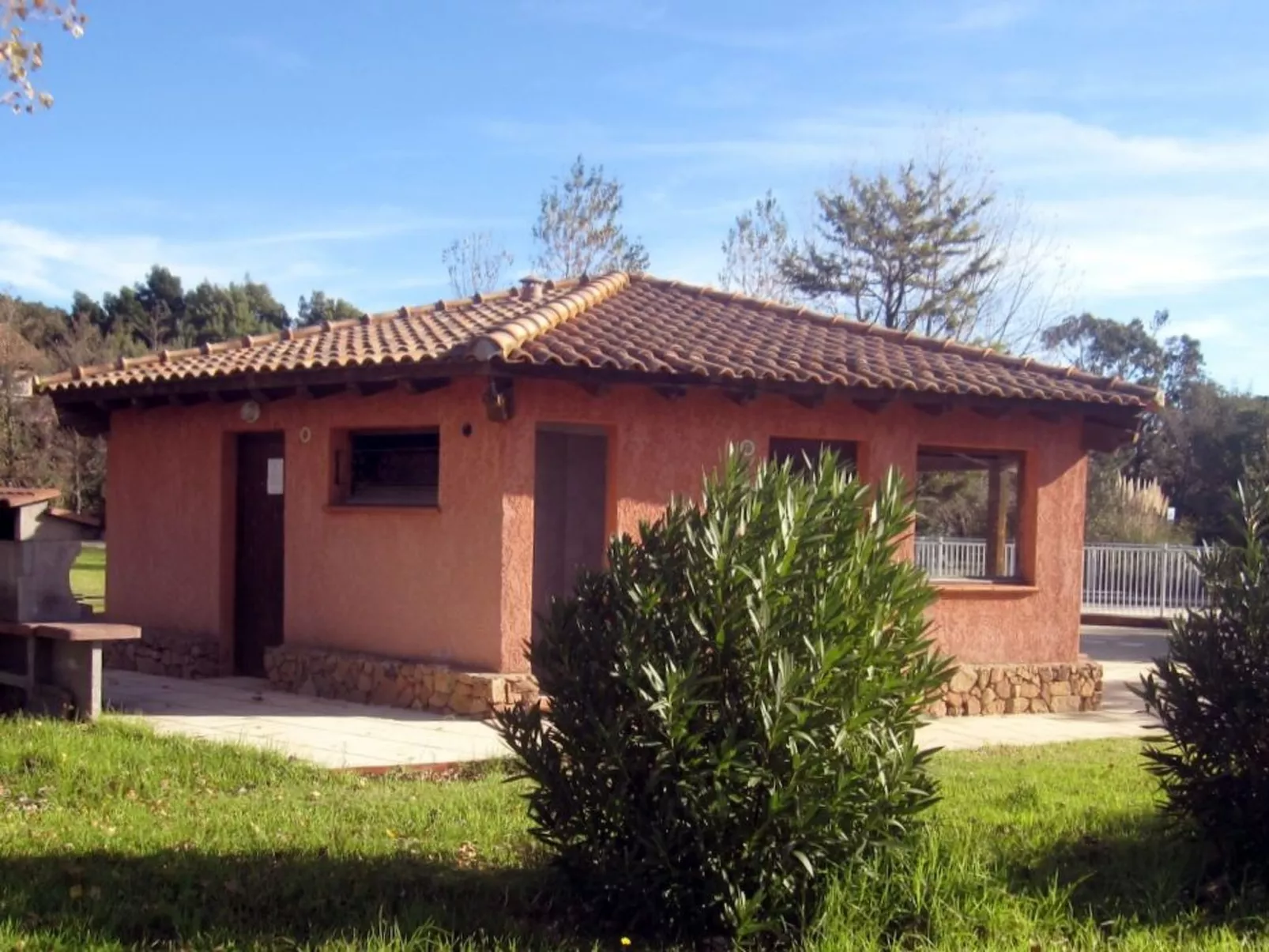 Unterkunft für 8 Personen, klimatisiert - Buiten